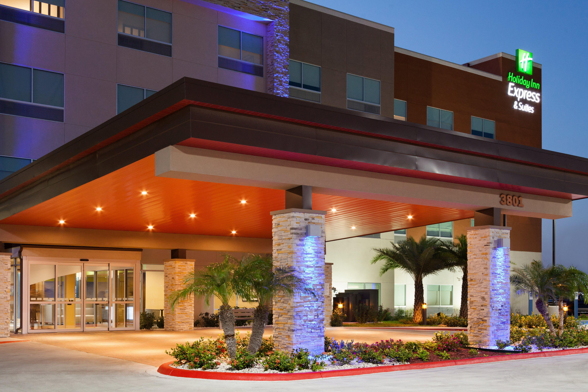 Vista Exterior Holiday Inn Express and Suites Edinburg McAllen Ar
