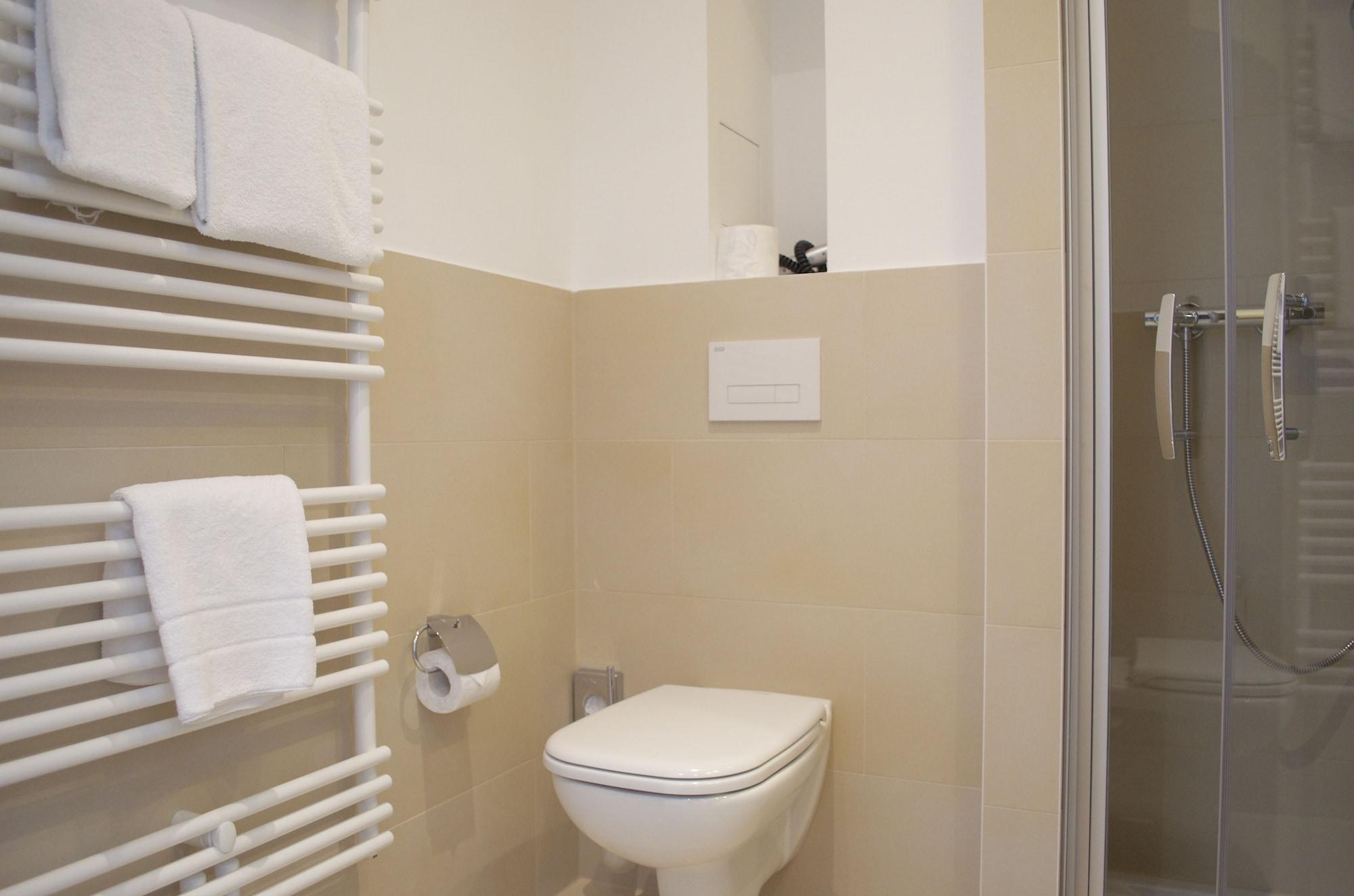 Equipamiento de Habitación Augusten Hotel