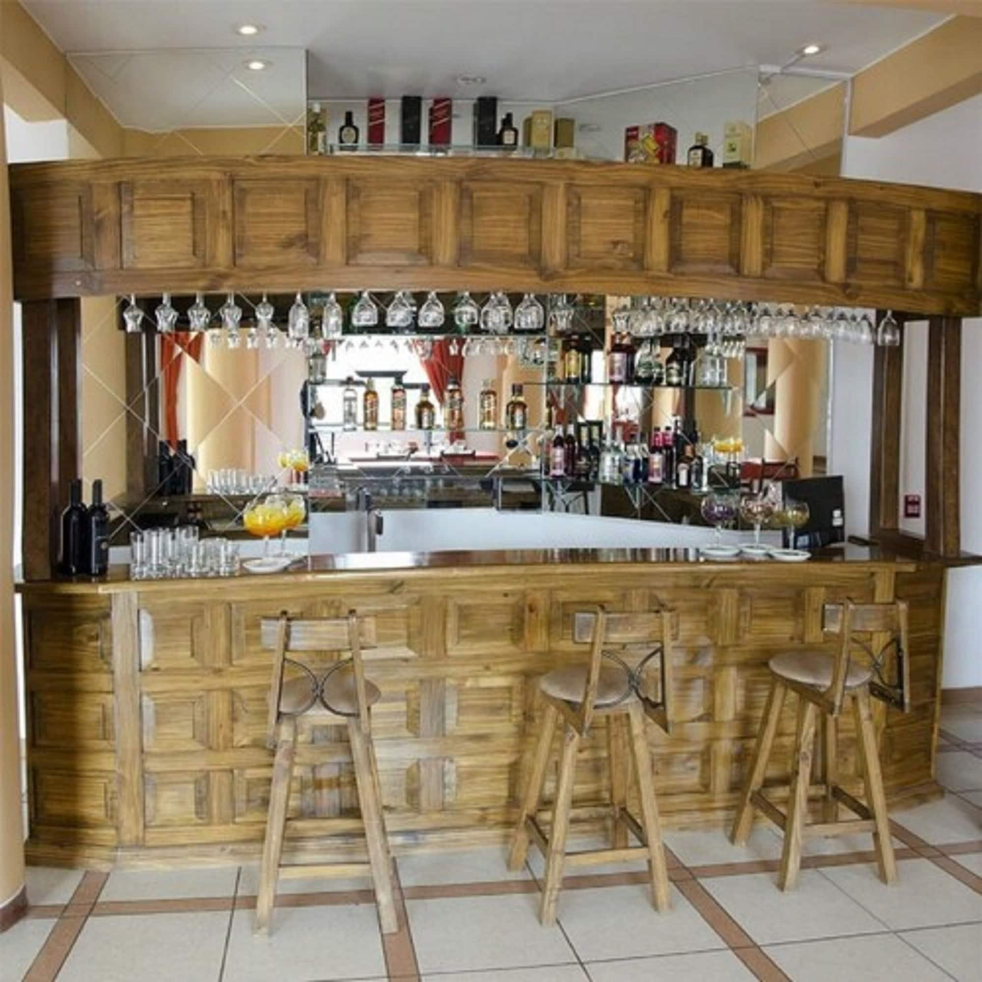 Bar/Salón DM Hoteles Cusco