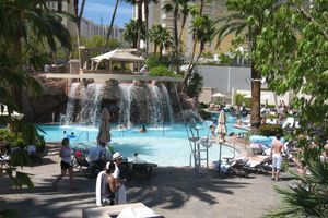 Alojamiento - MGM Signature 2BR2BA Penthouse SPHERE & Strip view, Balcony, Pool, No Resort Fee