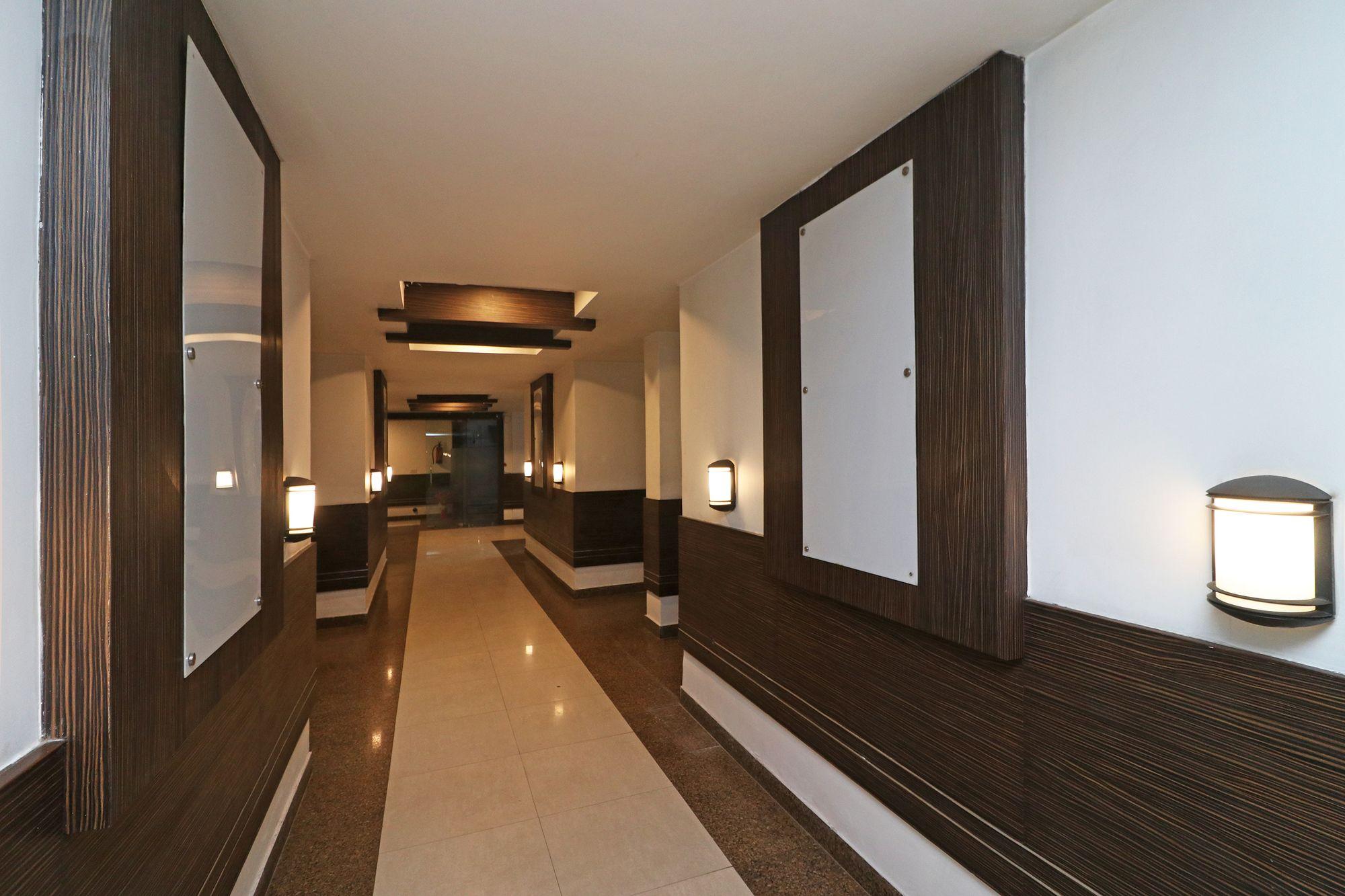 Varios OYO 10887 Hotel West View