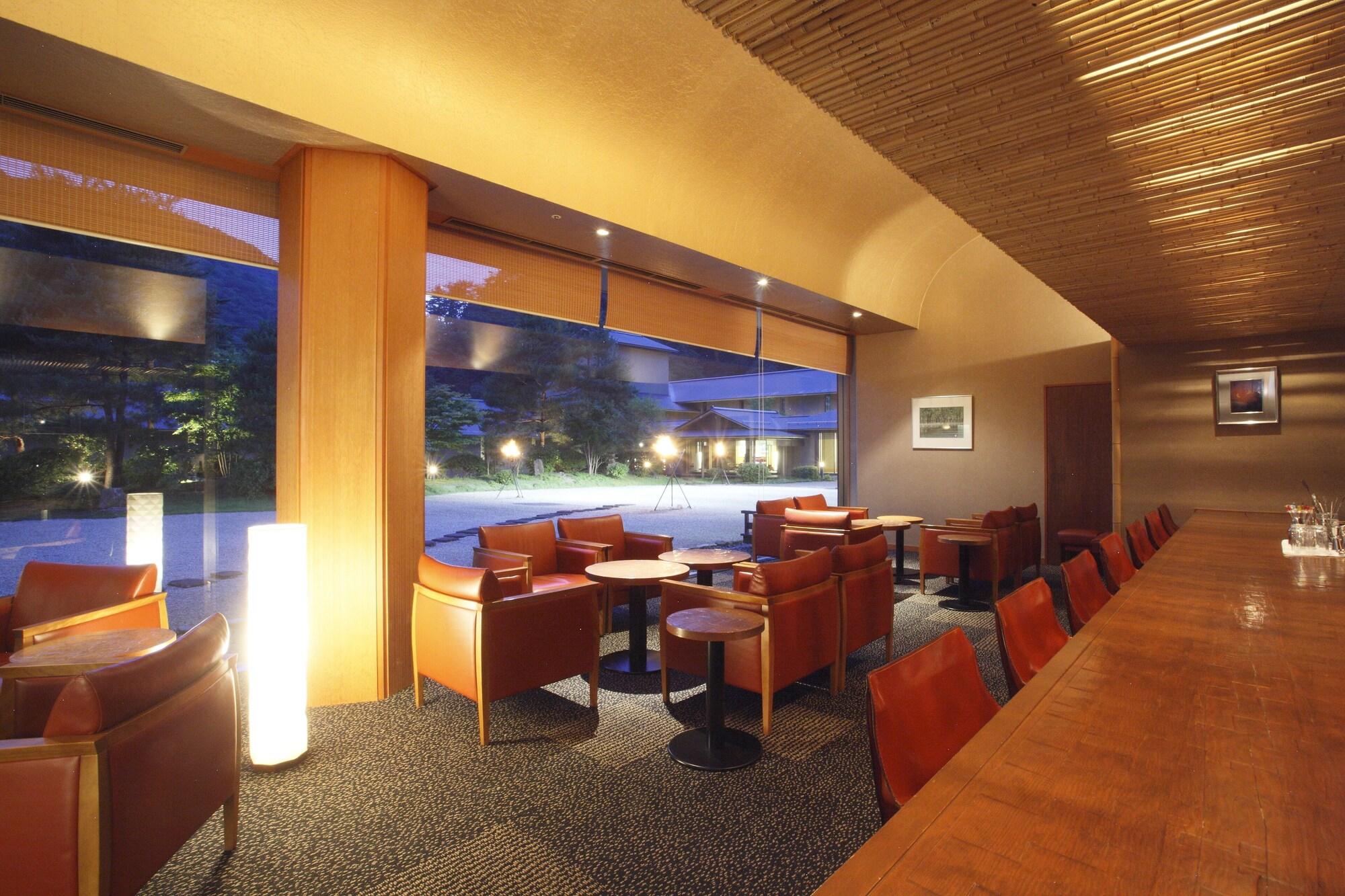 Bar/Salón Hanamaki Onsen Kashoen