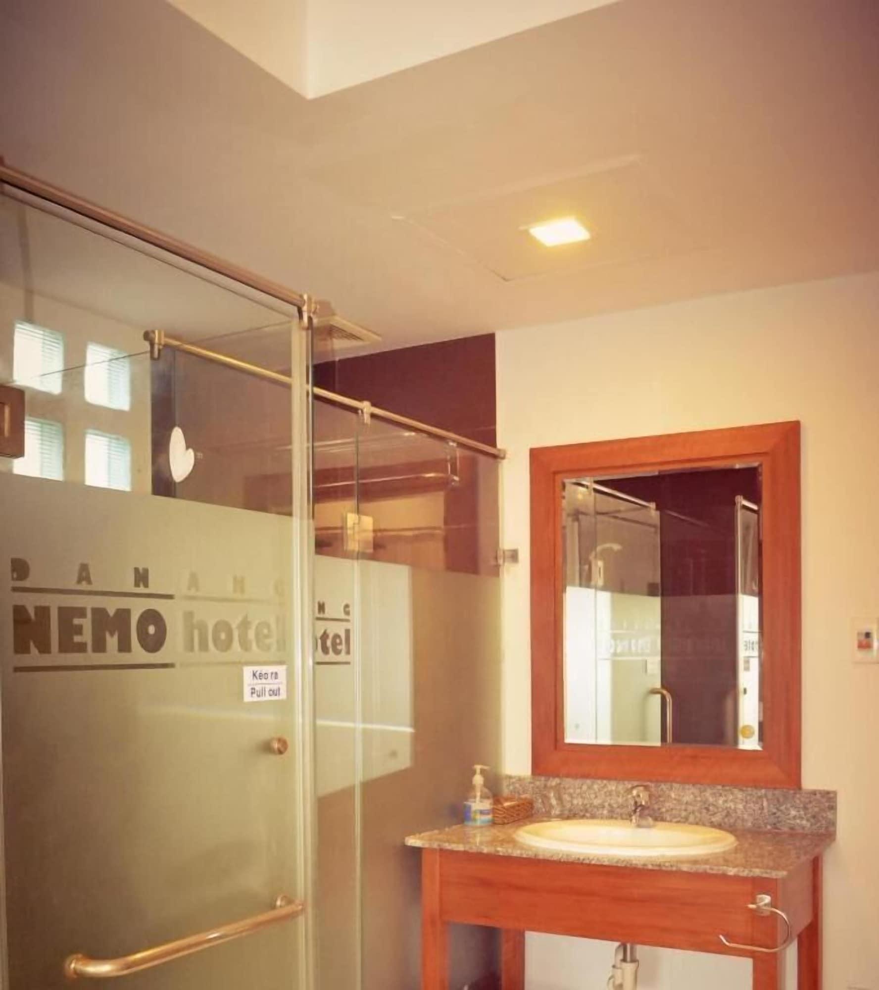 Equipamiento de Habitación Nemo Hotel