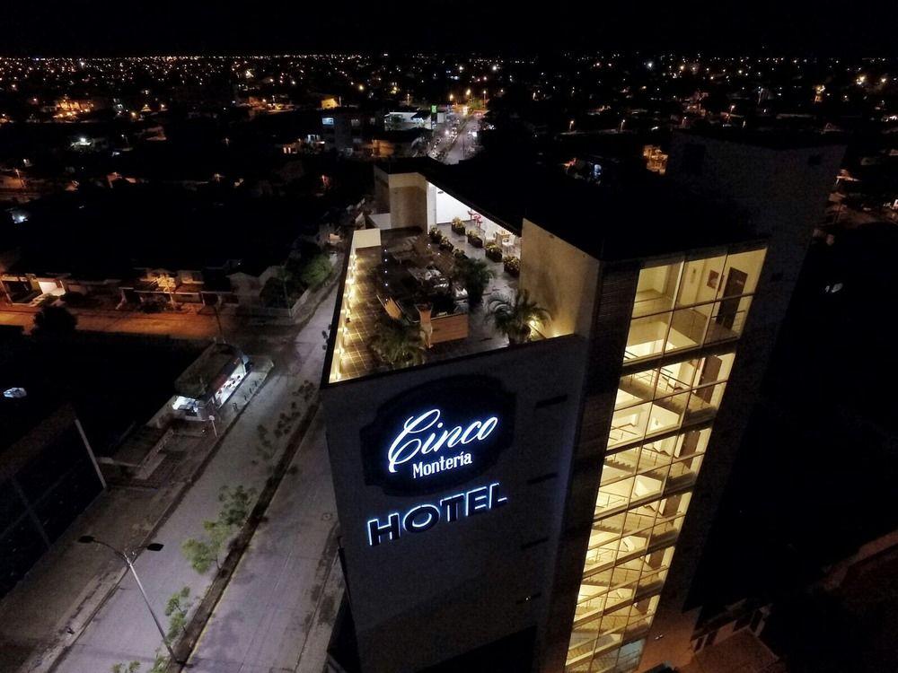 Varios Hotel Cinco Montería