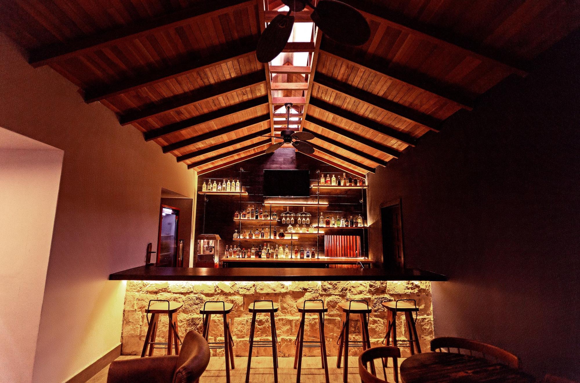 Bar/Salón Hostal Jungle Lodge Tikal