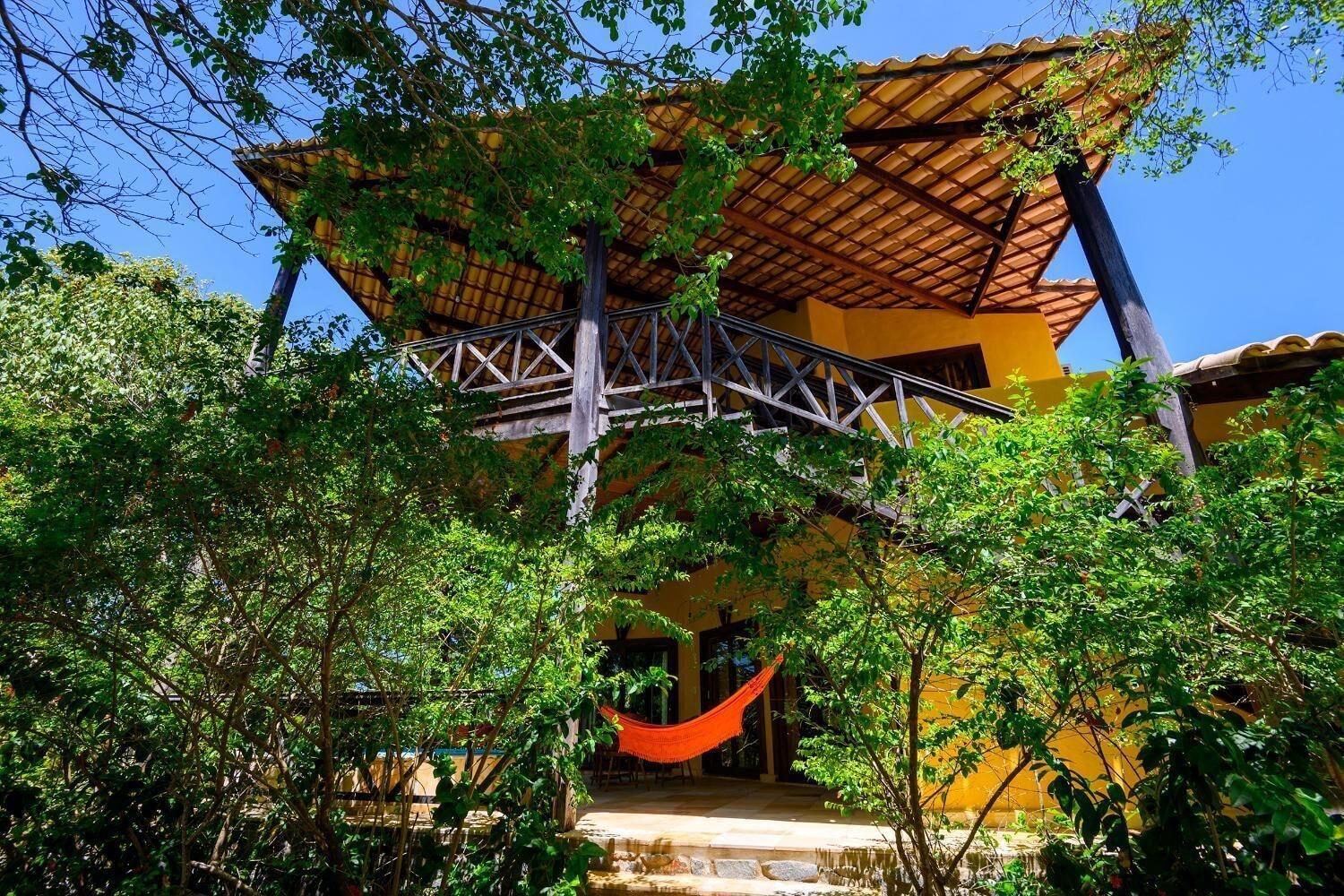 Vista Exterior Lago Hotel