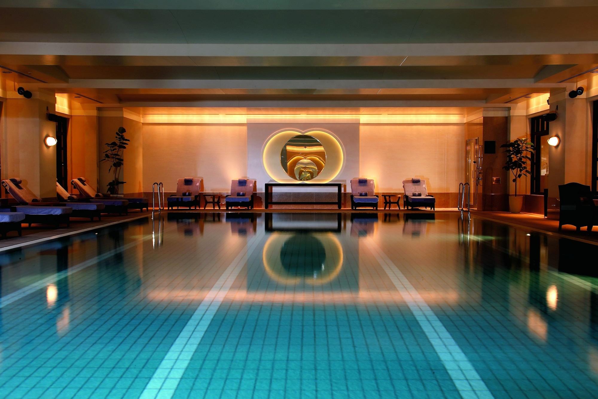 Vista Piscina The Ritz-Carlton, Tokyo