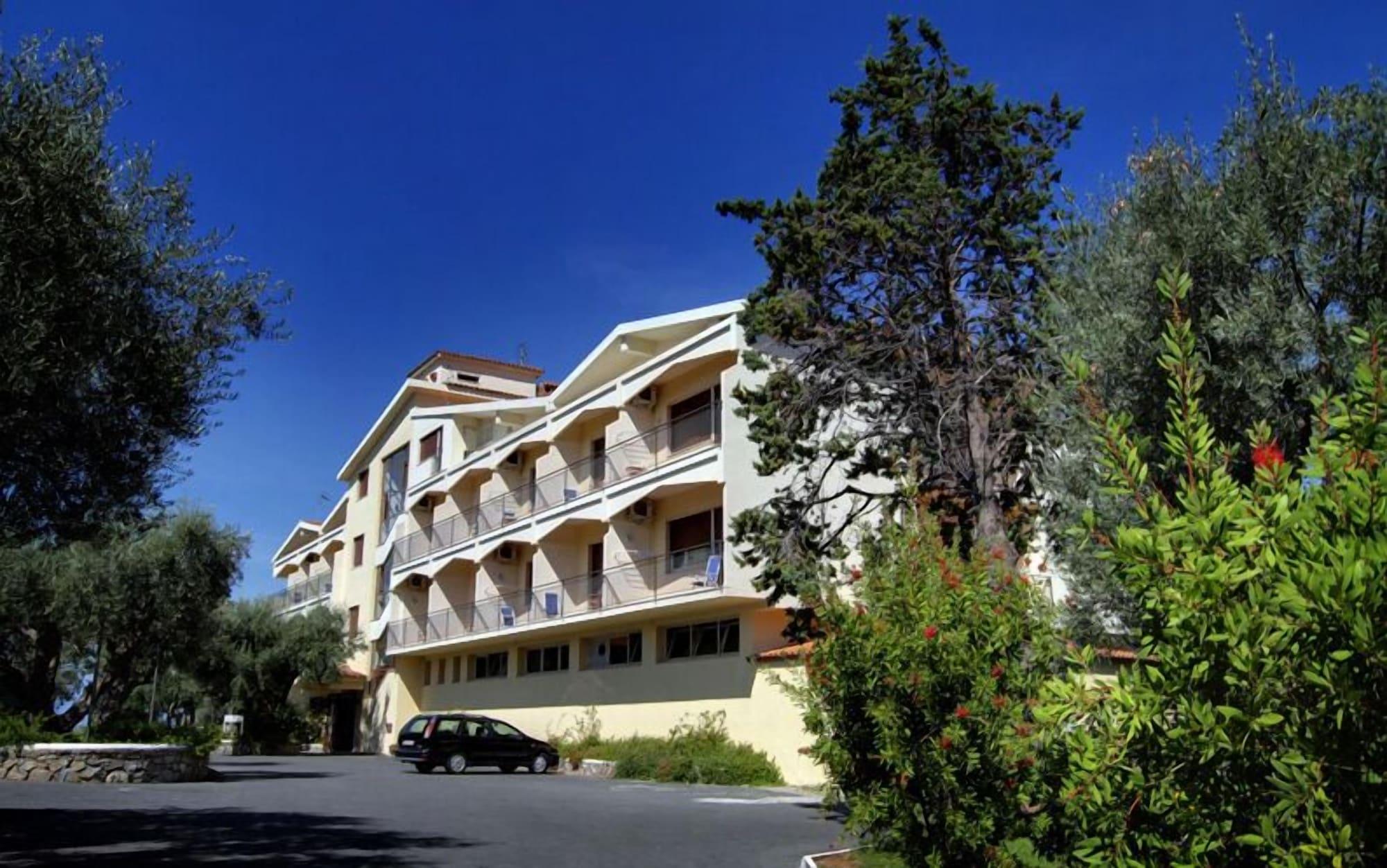Vista Exterior Hotel Guardacosta - Surrise