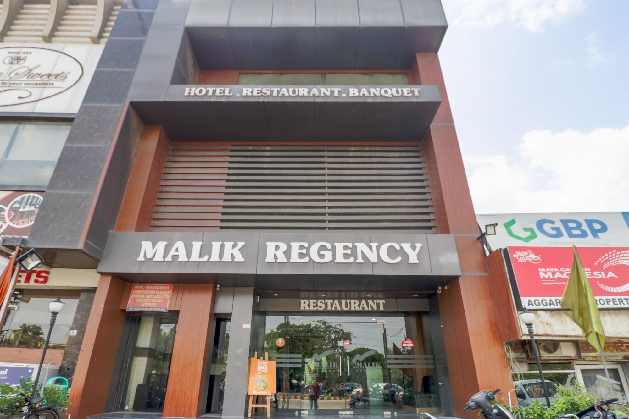 Vista Exterior OYO 46437 Malik Regency