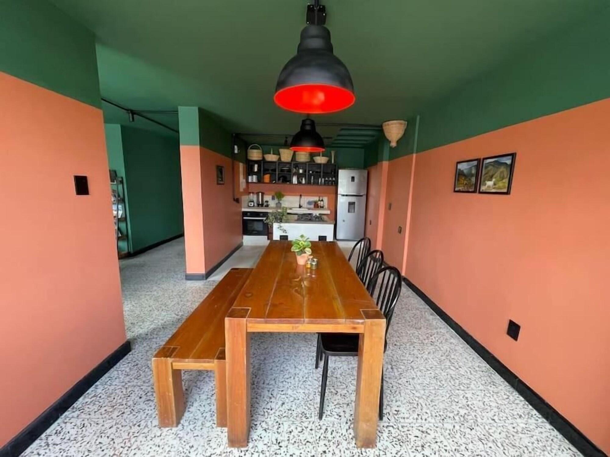 Comodidades del Alojamiento La Bonita Guesthouse