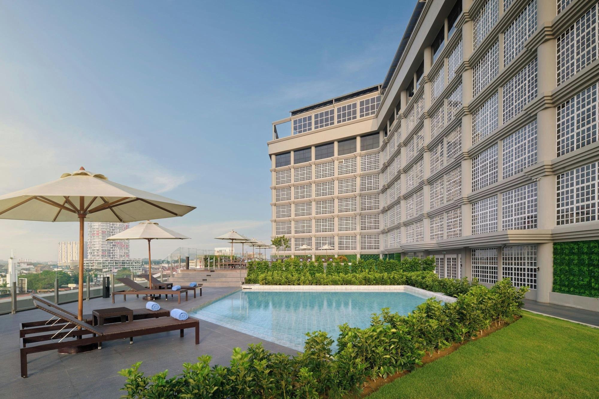 Vista Piscina AC Hotels by Marriott Ipoh