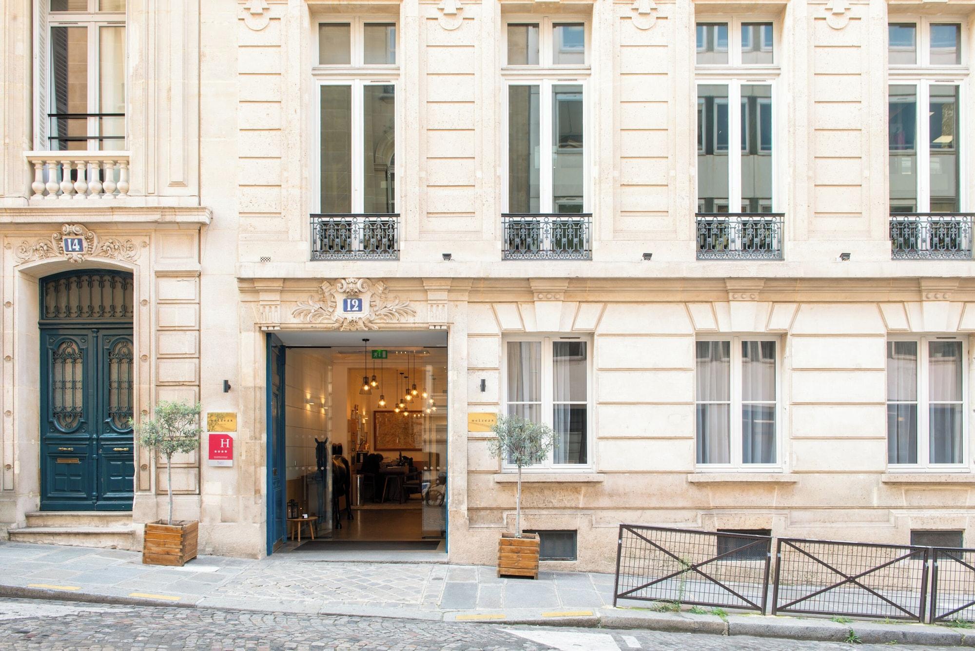 Vista Exterior Hotel Helzear Etoile