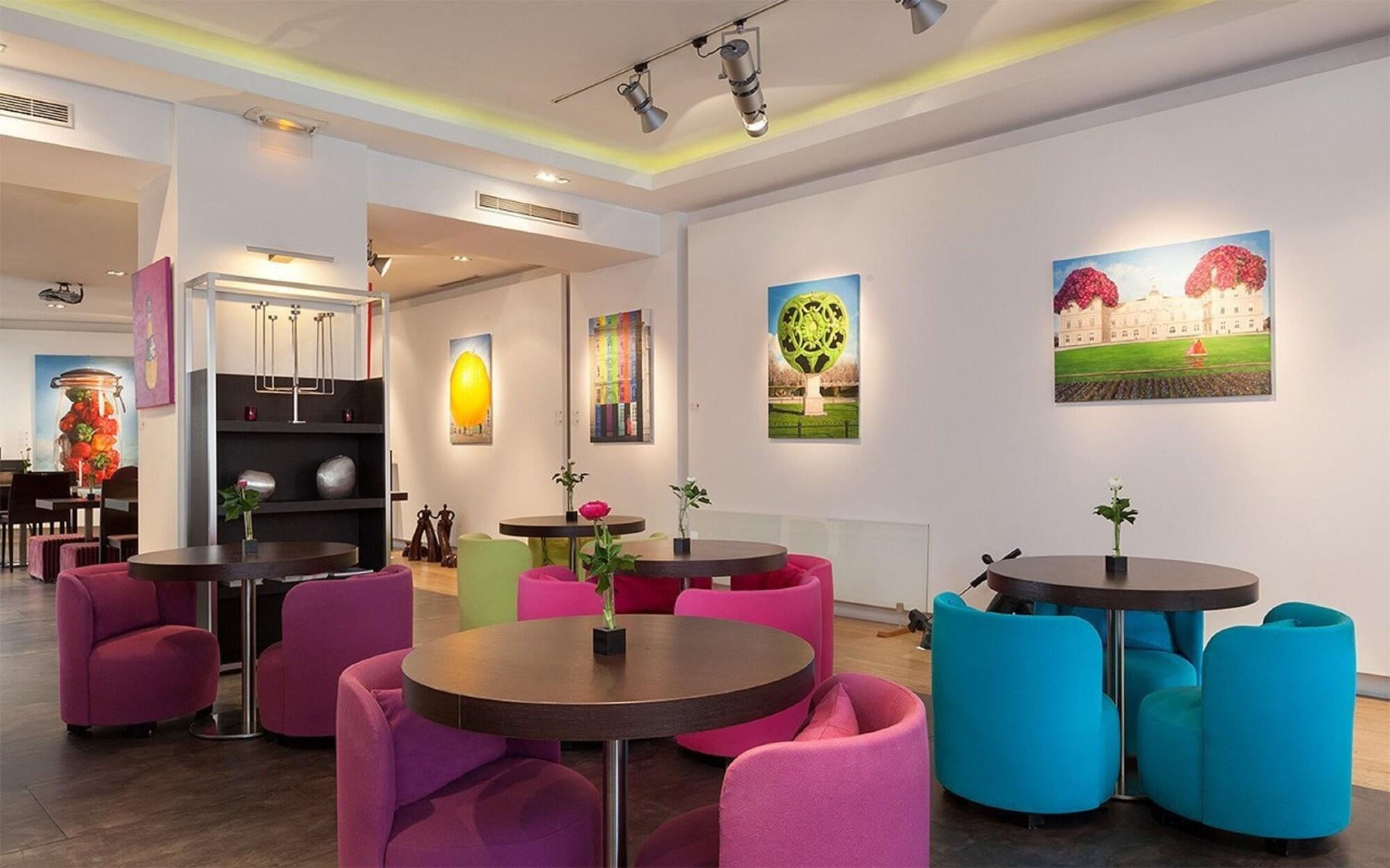 Vista Lobby Le Marceau Bastille