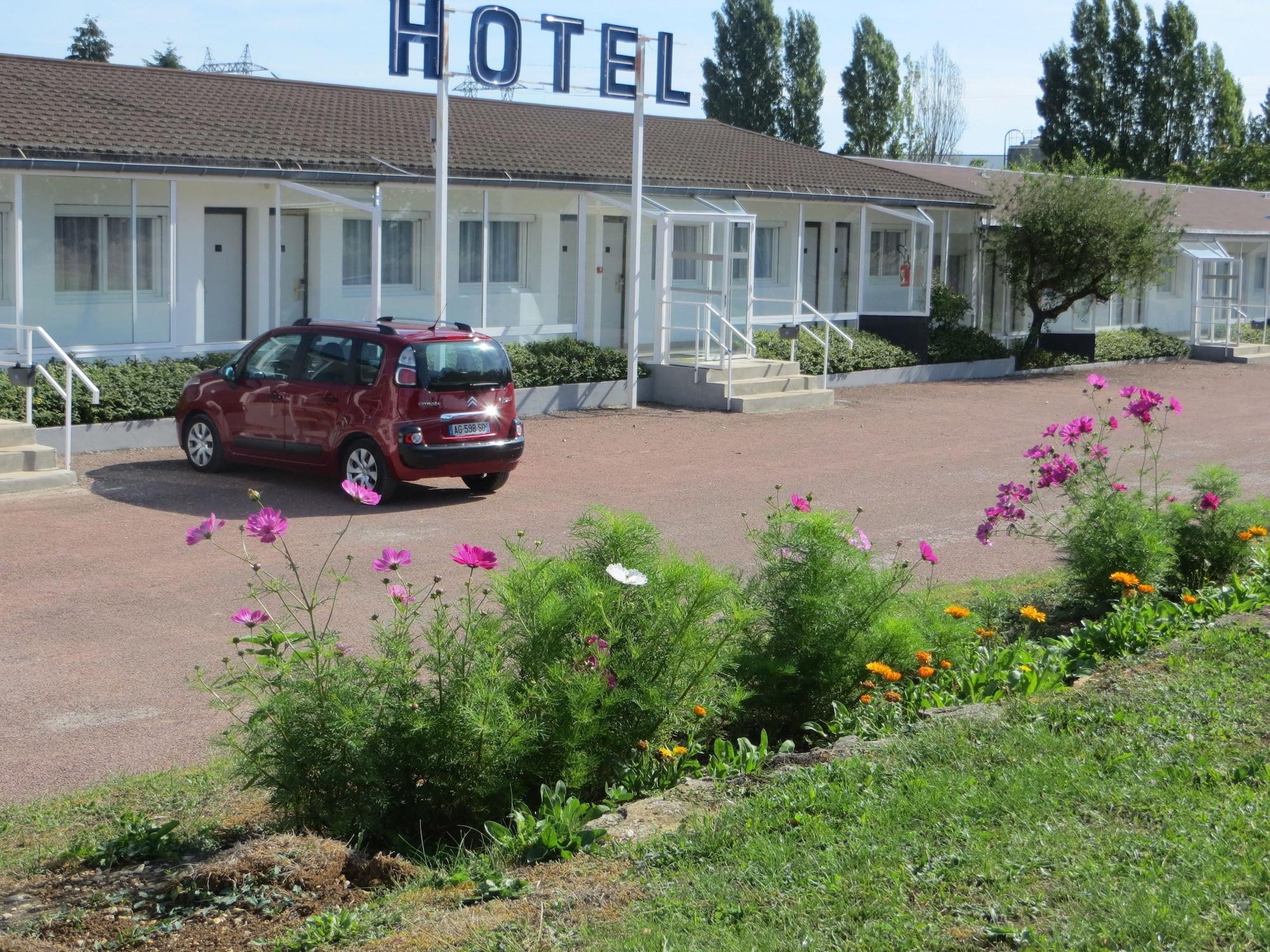 Vista Exterior Brit Hotel Dijon Hermes