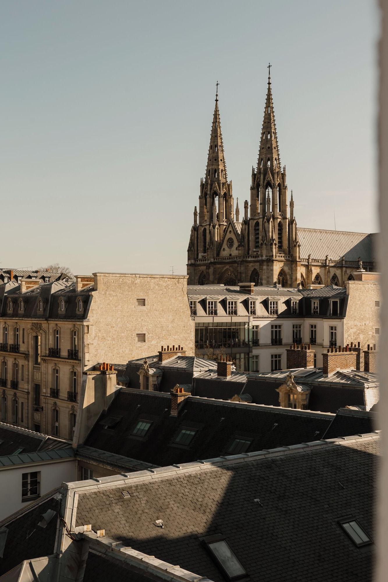 Vista Exterior Hôtel Bourgogne & Montana