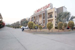 Alojamiento - Cambay Resort Jamdoli