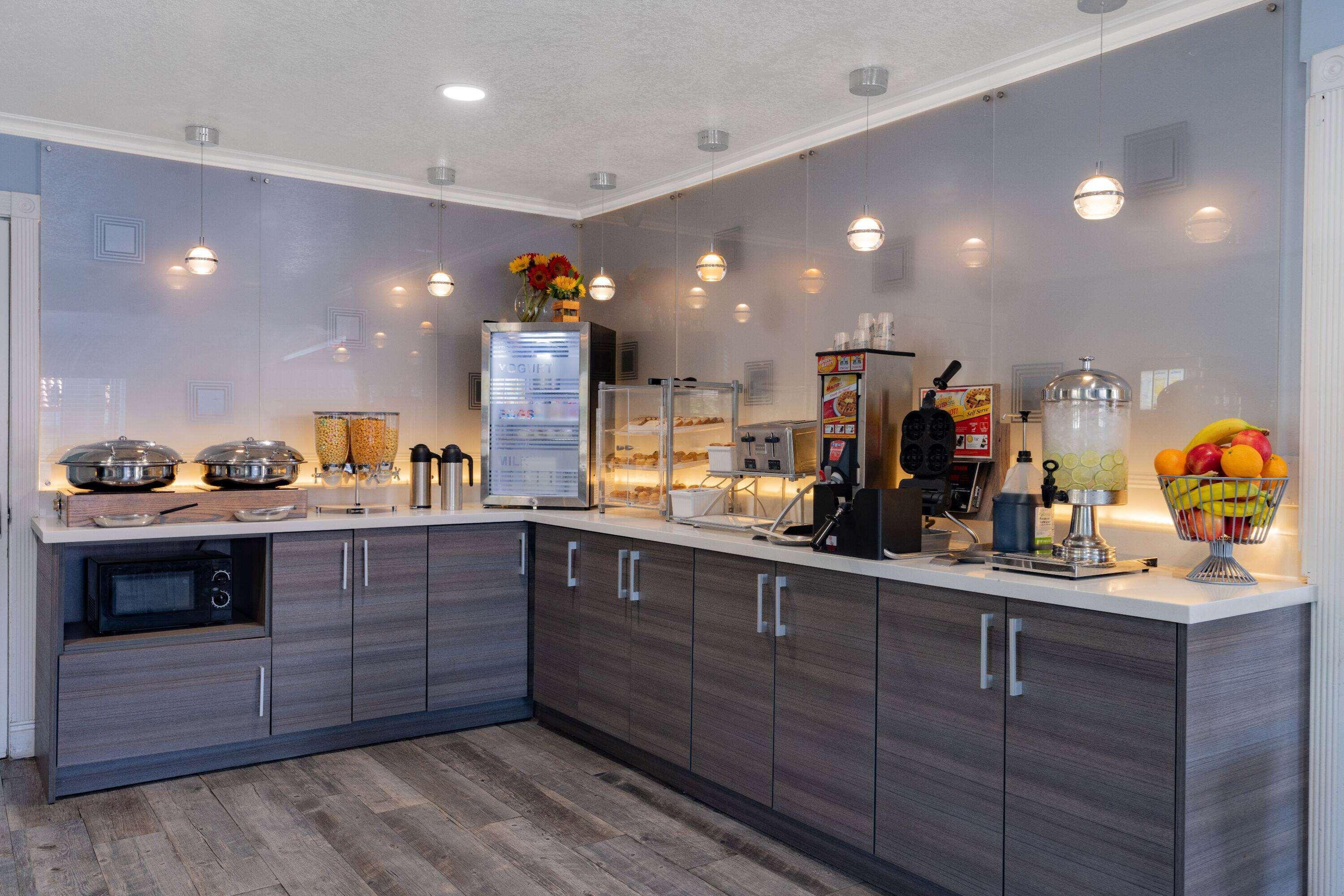 Restaurant Super 8 by Wyndham Ukiah
