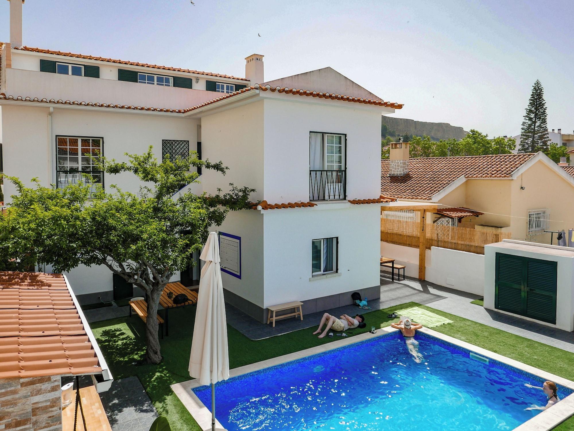 Vista Exterior SURFinn Lisbon