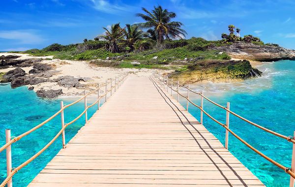Playa del Carmen Chez Waffle vuelo + hotel 3 noches con Riu Lupita Playa del Carmen todo incluido