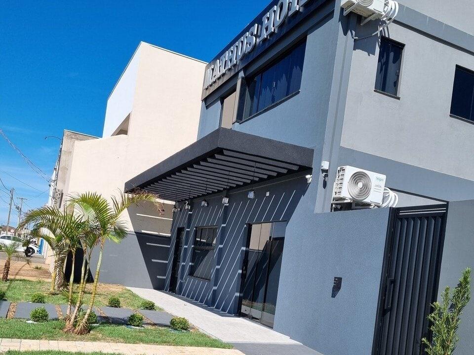Nathus Hotel