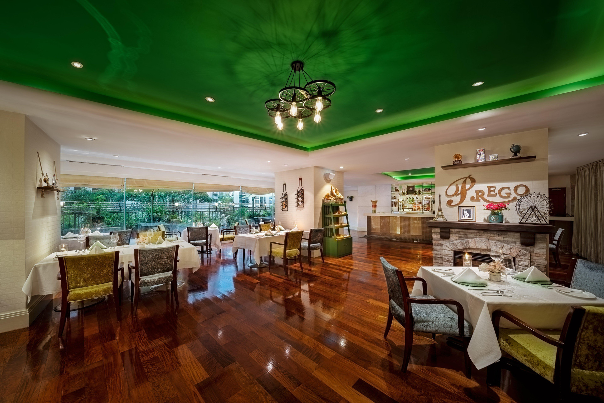 Restaurant Crowne Plaza Hotel & Suites Landmark Shenzhen by IHG
