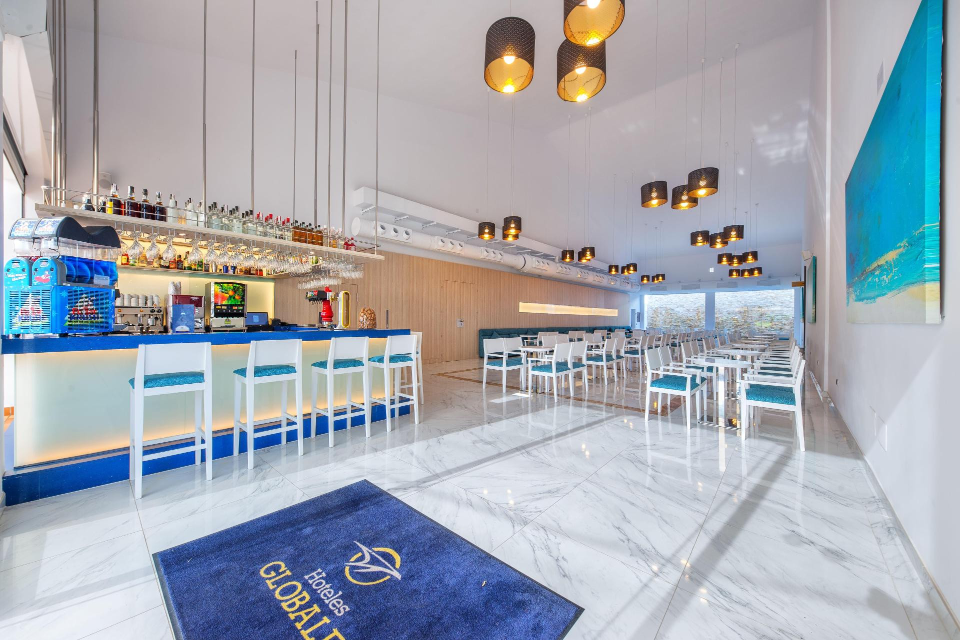 Bar/Salón Globales Playa Estepona