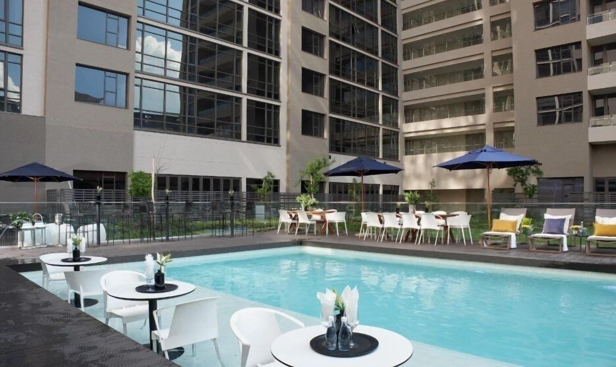 Vista Piscina Masingita Towers