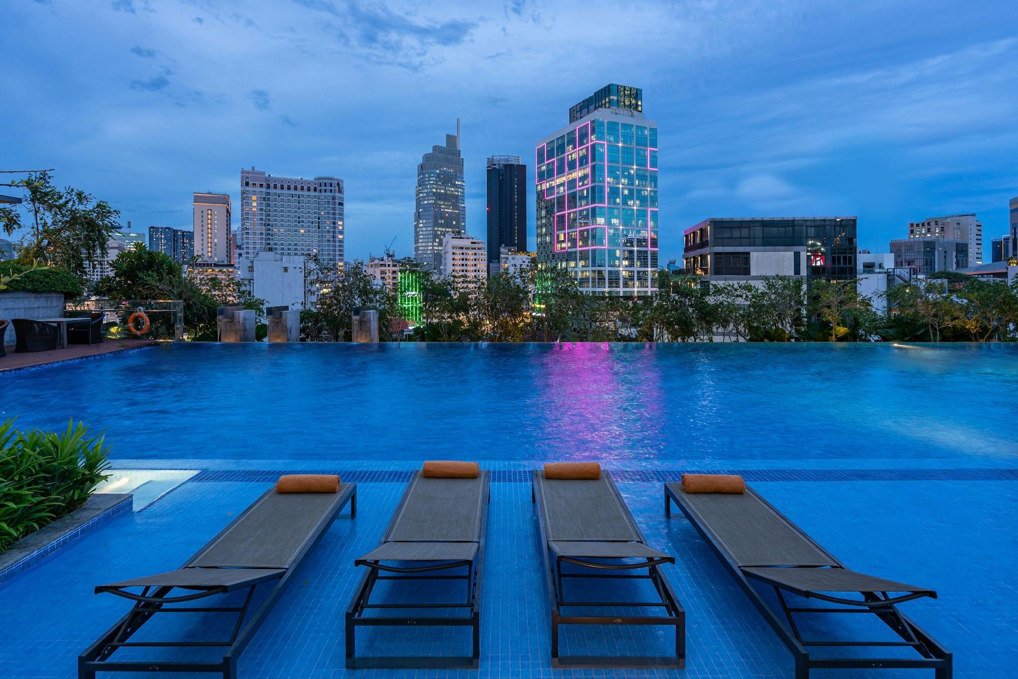 Vista Piscina Fusion Original Saigon Centre