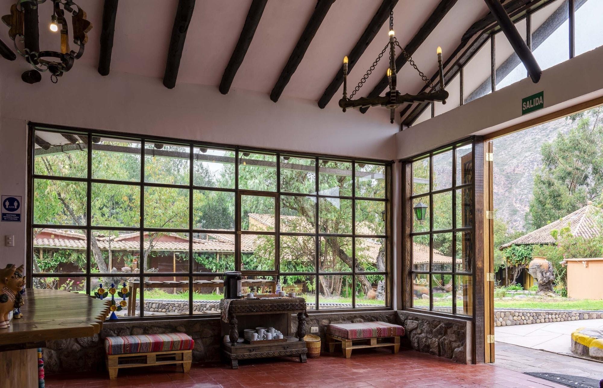 Vista Lobby Andean Wings Valley