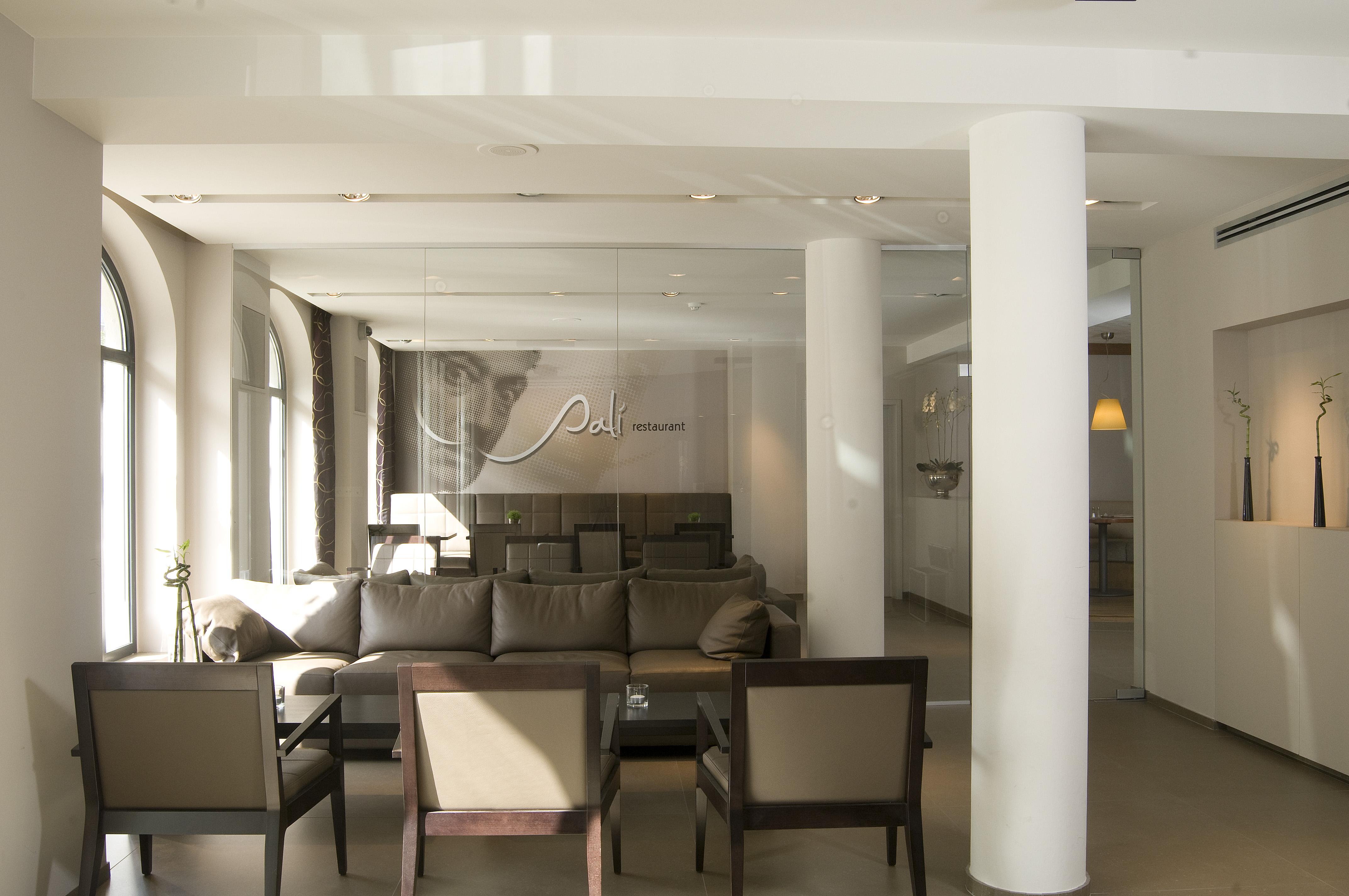 Vista Lobby Castelnou Aparthotel
