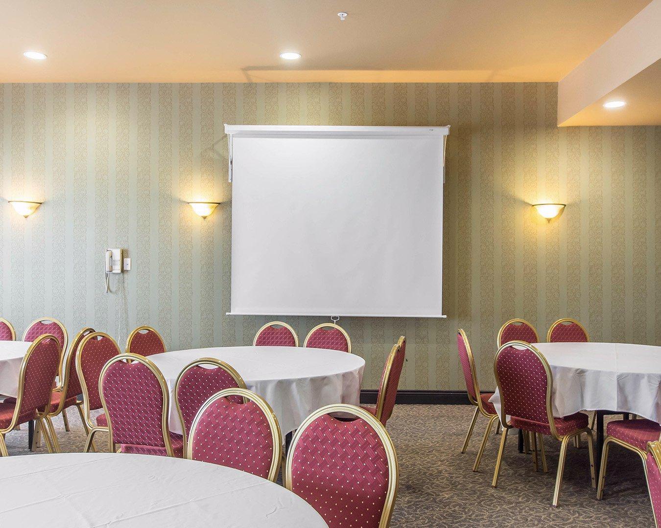 Centro de Negocios Comfort Inn & Suites Levis