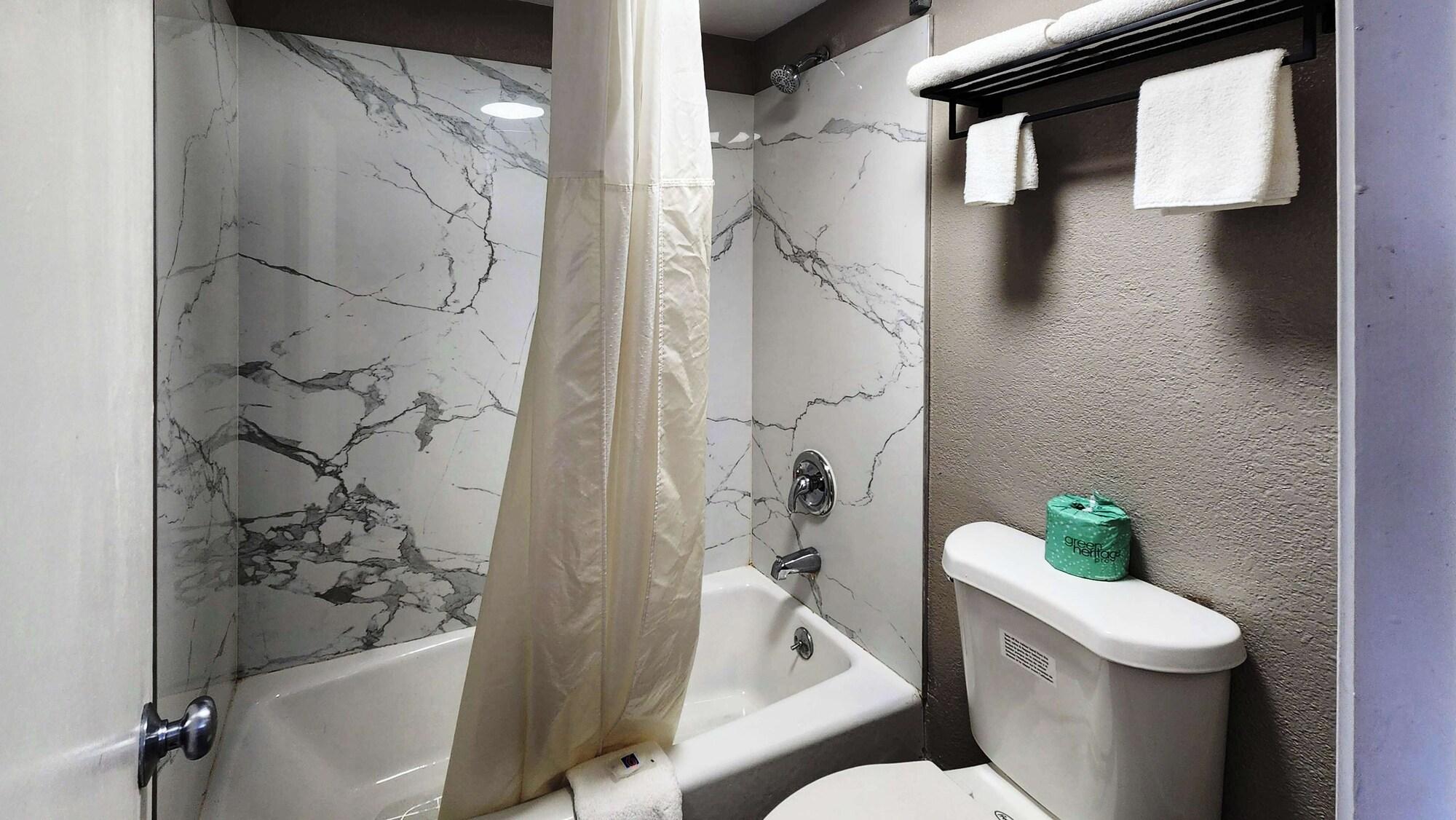 Equipamiento de Habitación Studio 6 Houston, TX – Medical Center NRG Stadium