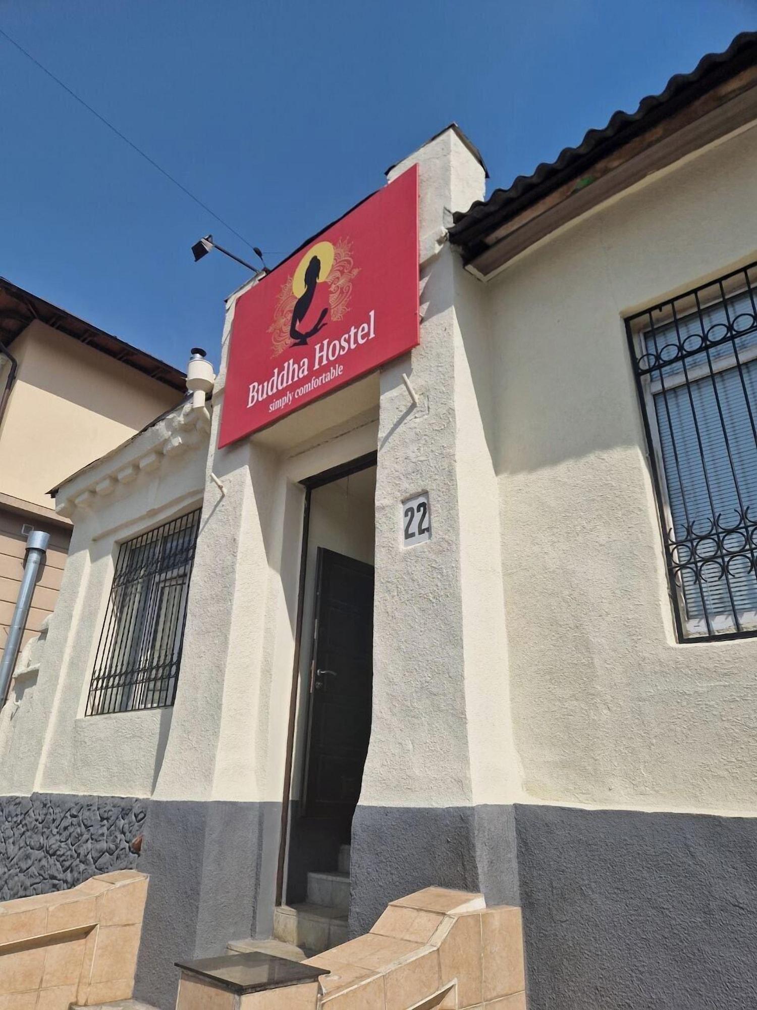 Varios Buddha hostel