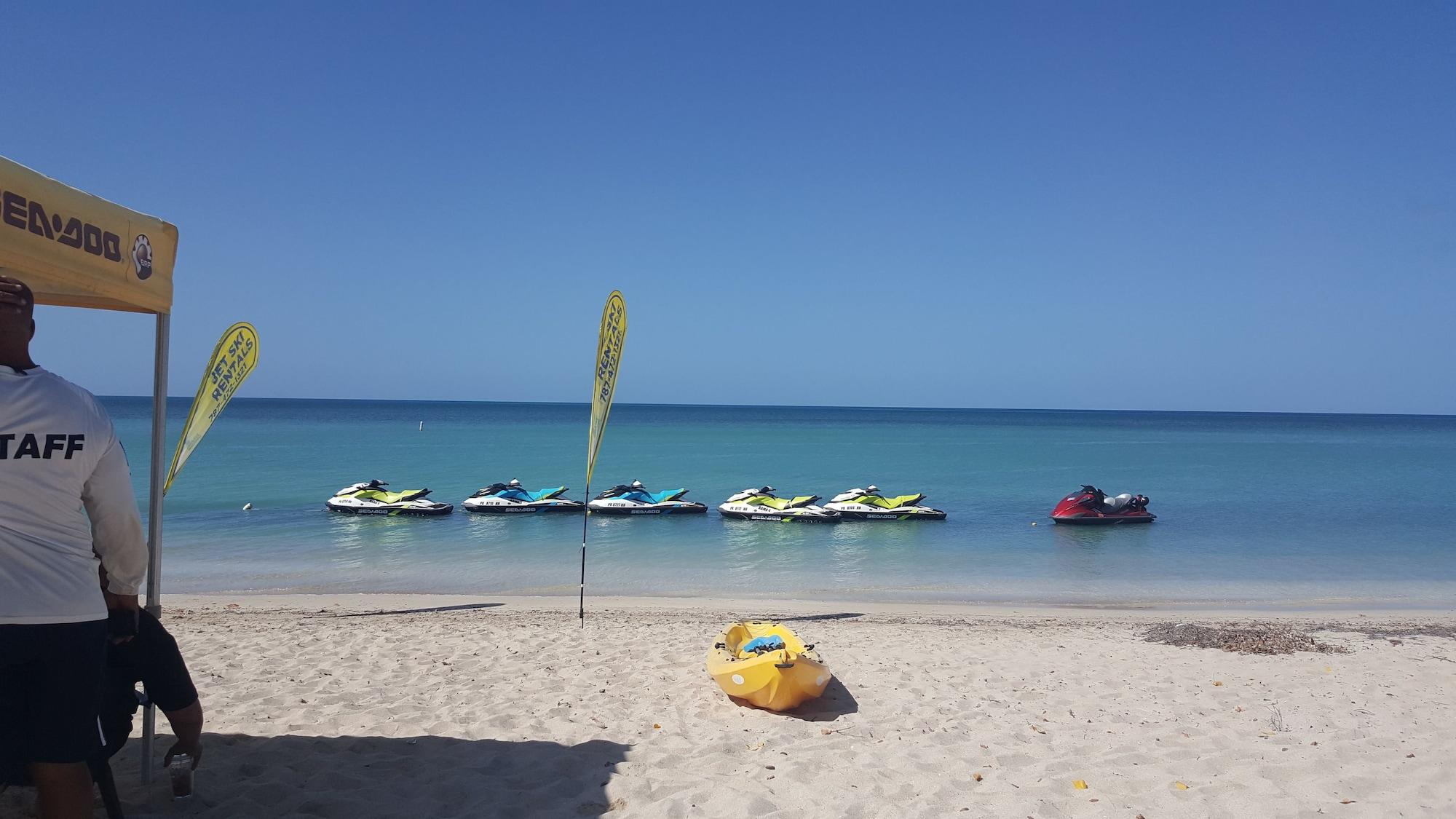 Instalaciones Recreativas Luichy's Seaside Hotel