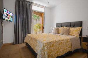 Alquiler Vacacional - Central, Gated Getaway, VPN, Parking