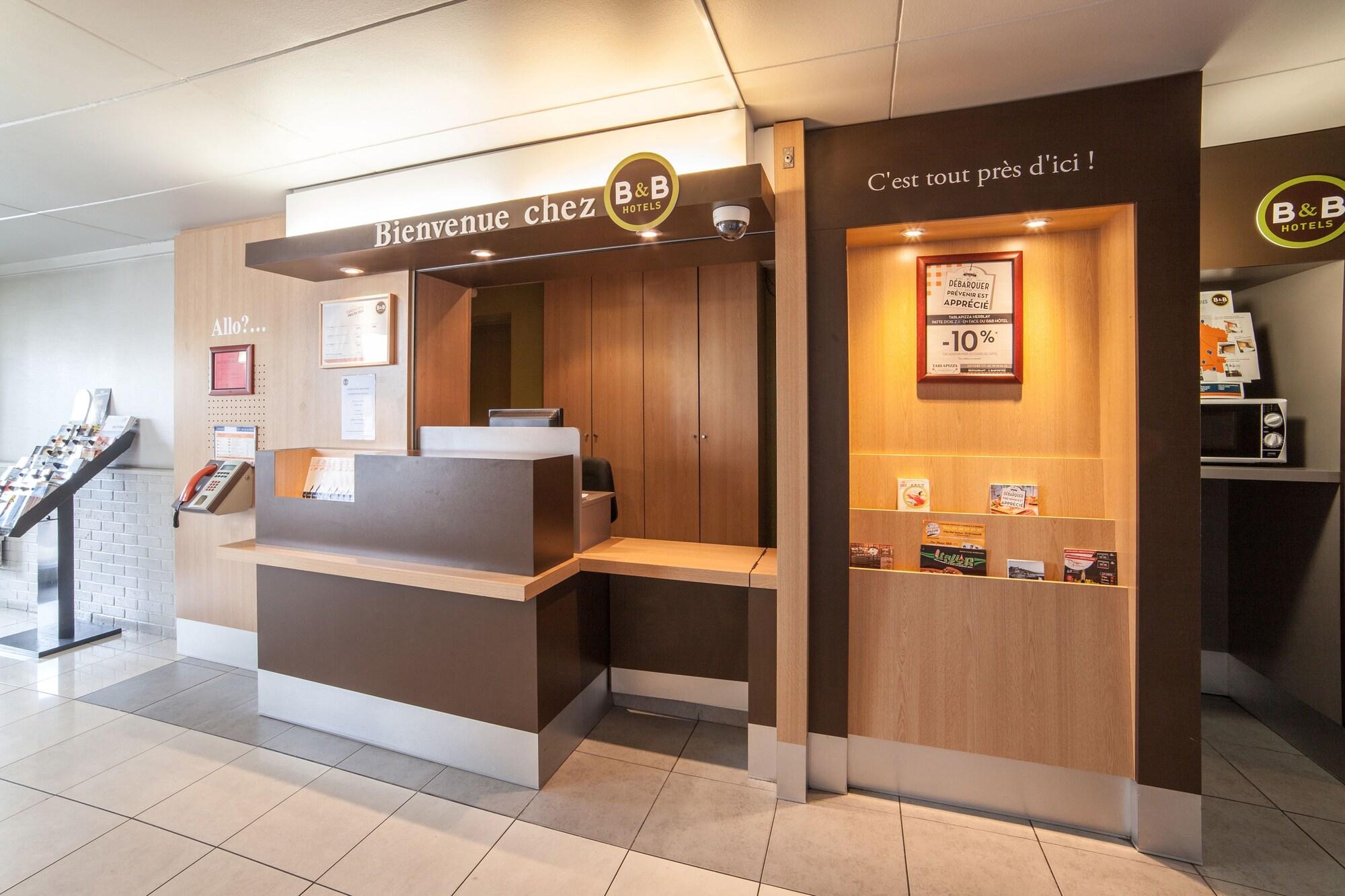 Vista Lobby B&B HOTEL Herblay