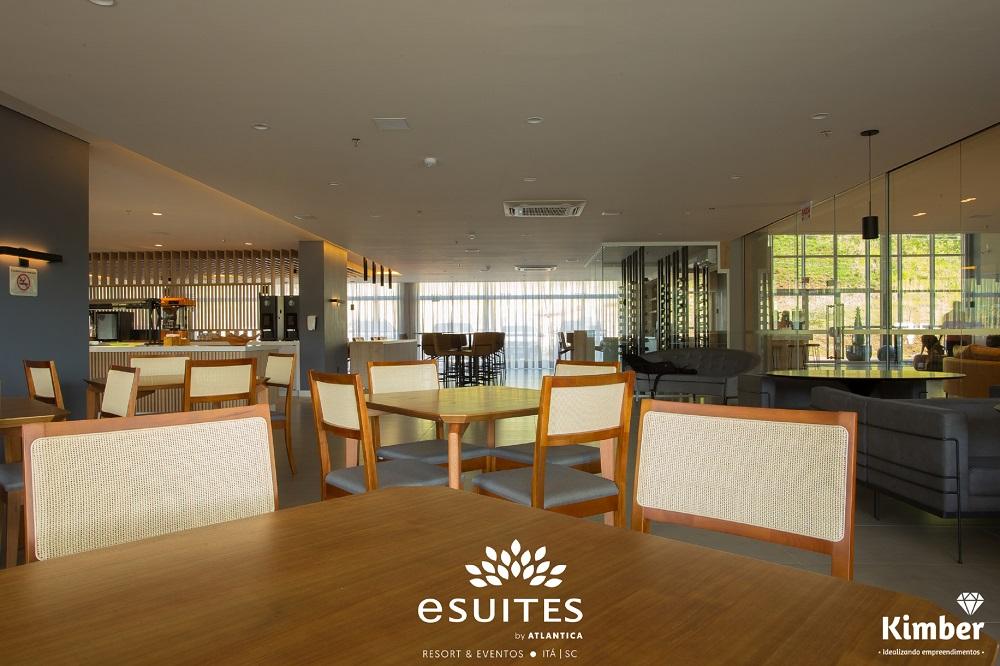Bar/Salón Grand Suítes Family Resort