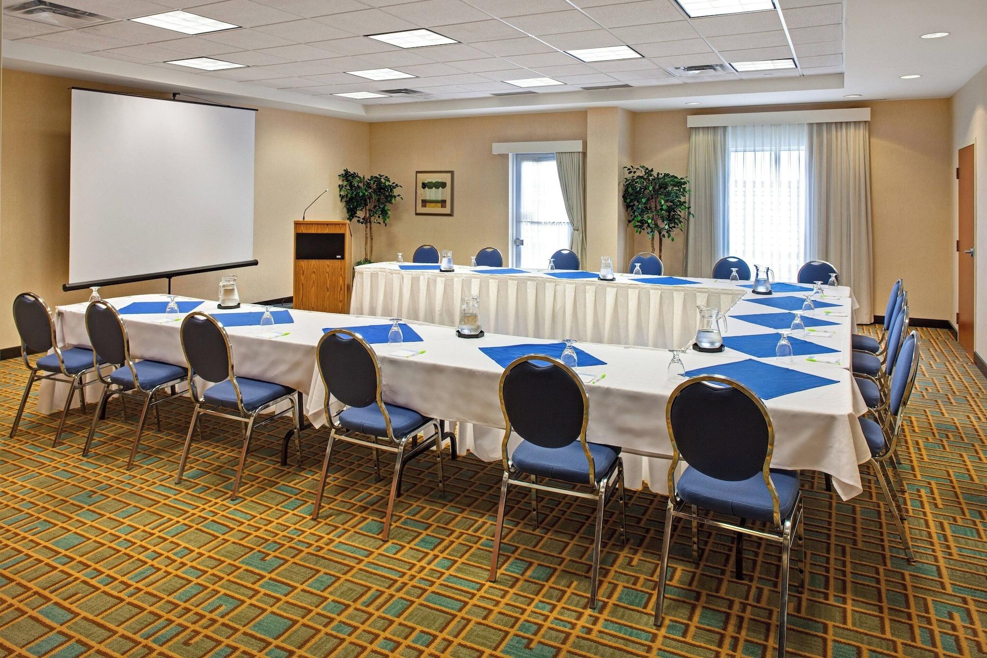Sala de Reuniones Fairfield Inn and Suites by Marriott Toronto Brampton