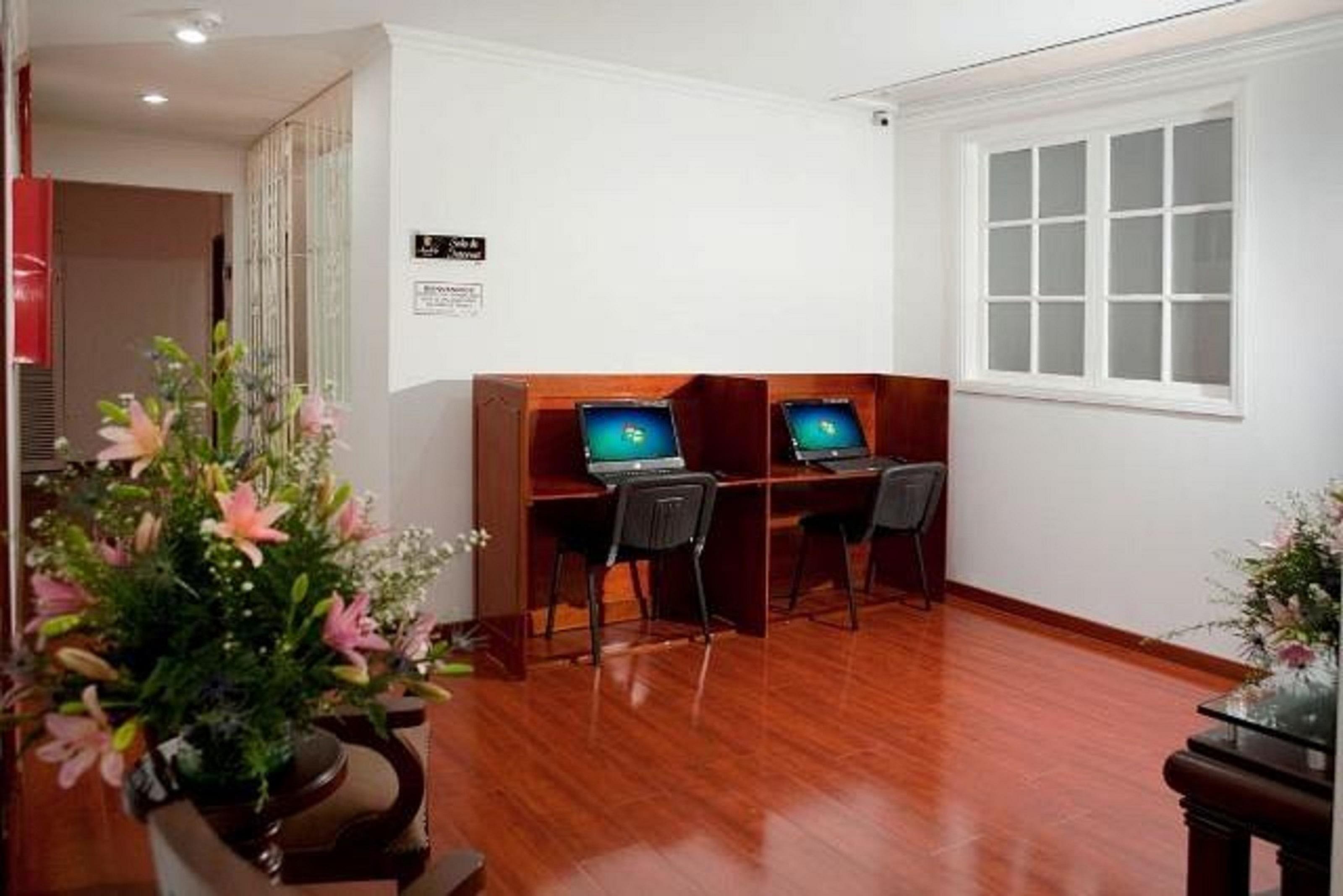 Instalaciones Recreativas Ambar Hotel