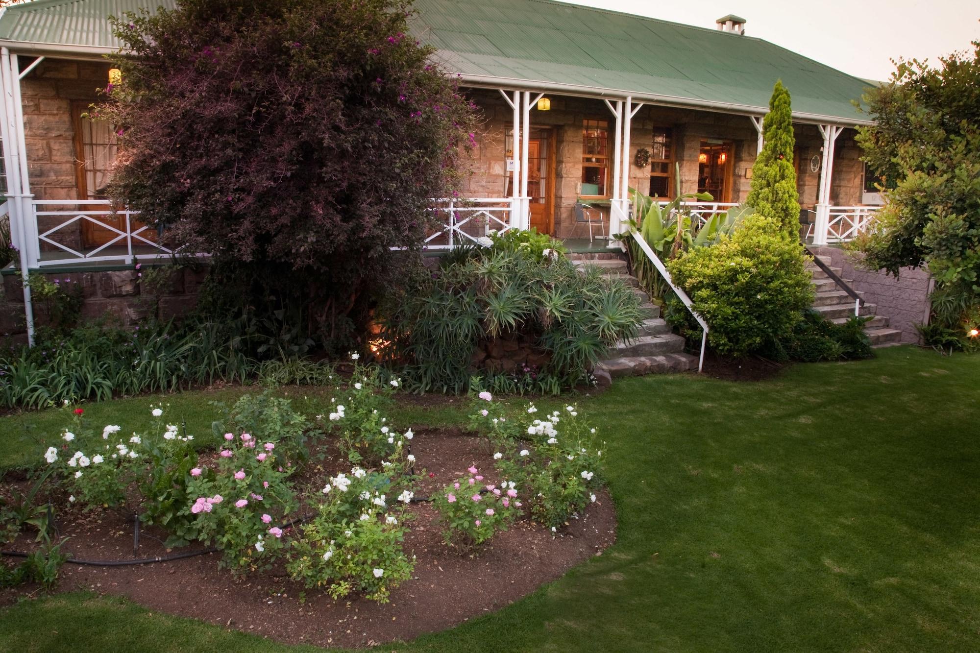 Vista Exterior Shamrock Arms Guest Lodge