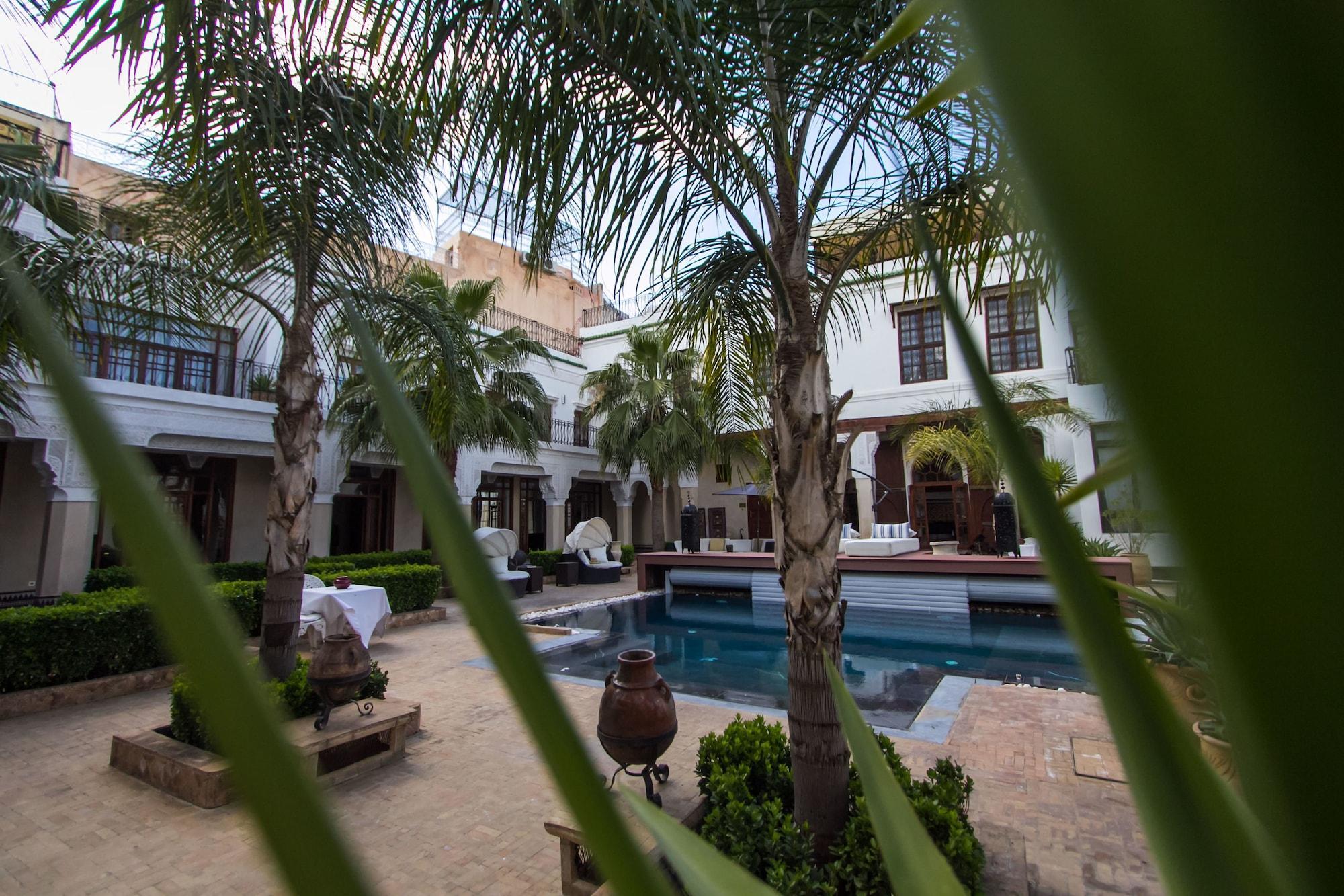 Vista Exterior Riad Mayfez Suites & Spa