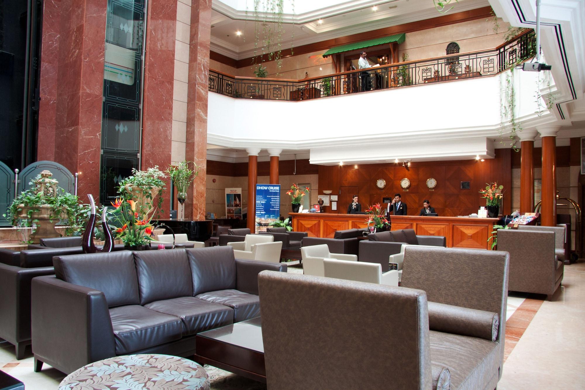 Vista Lobby Regent Palace Hotel