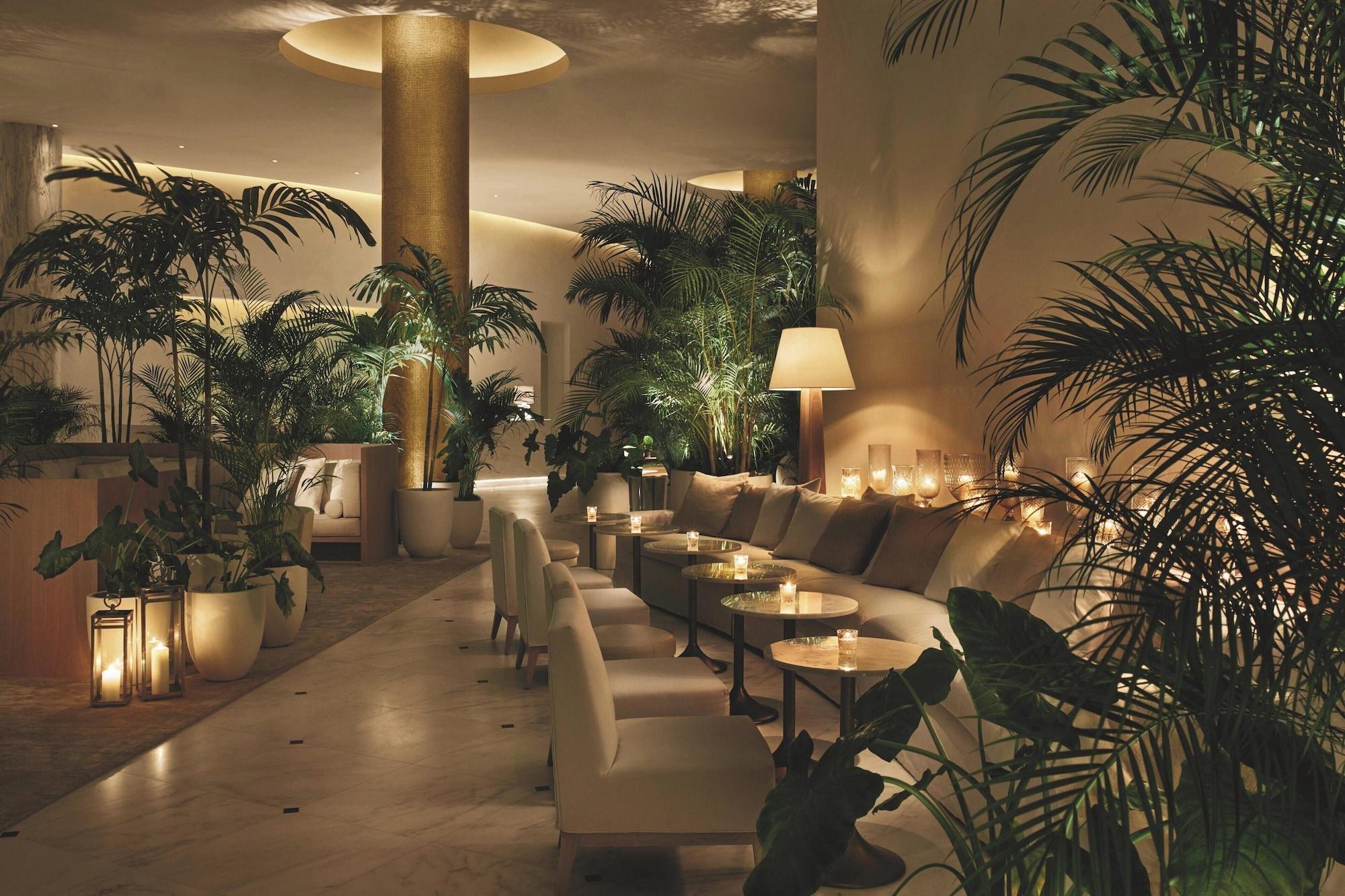 Vista Lobby The Miami Beach EDITION