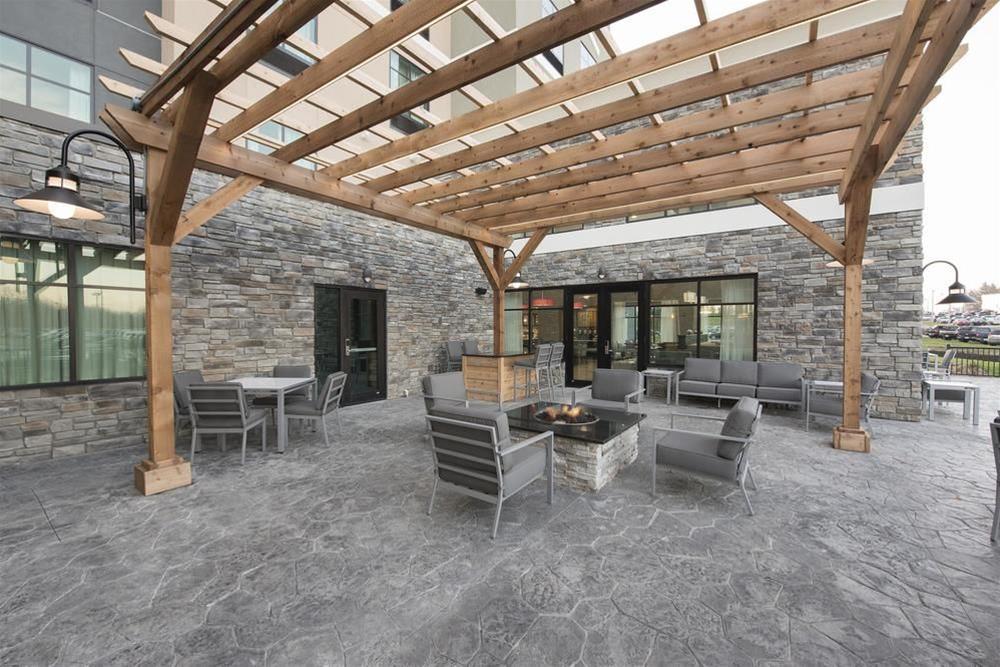 Vista Exterior Homewood Suites by Hilton Cleveland/Sheffield