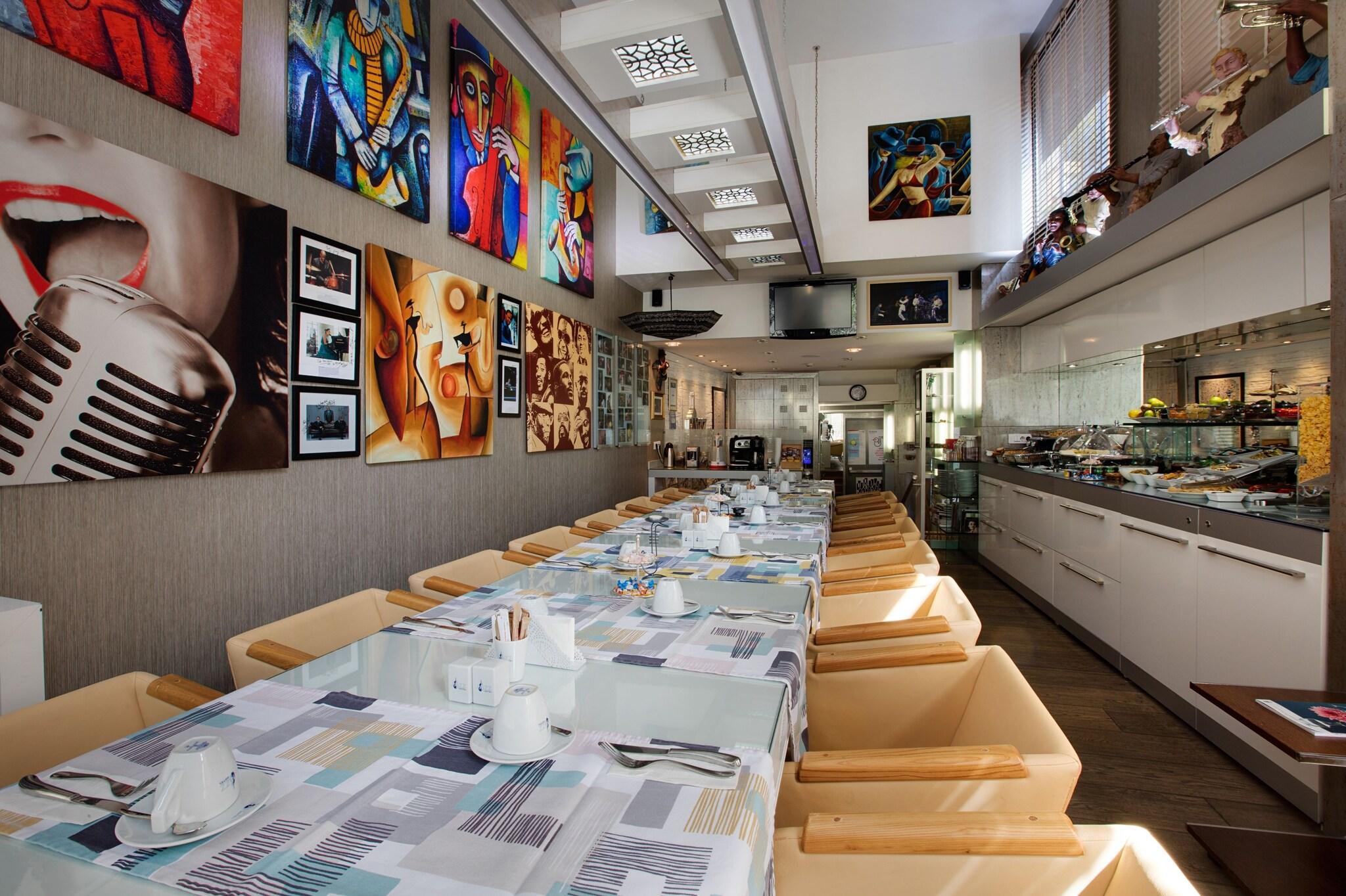 Bar/Salón Jazz Hotel