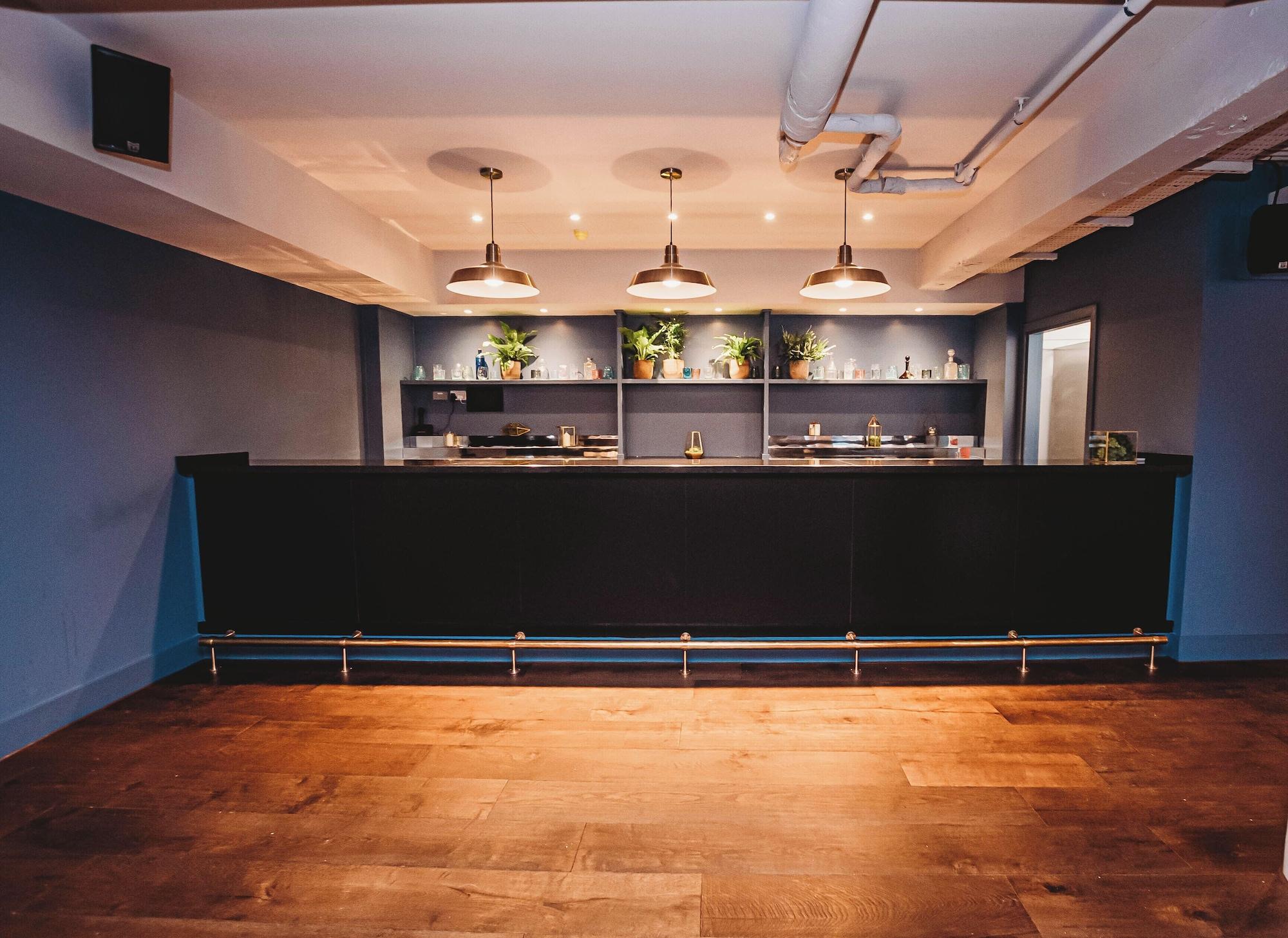 Sala de Reuniones Whitworth Locke