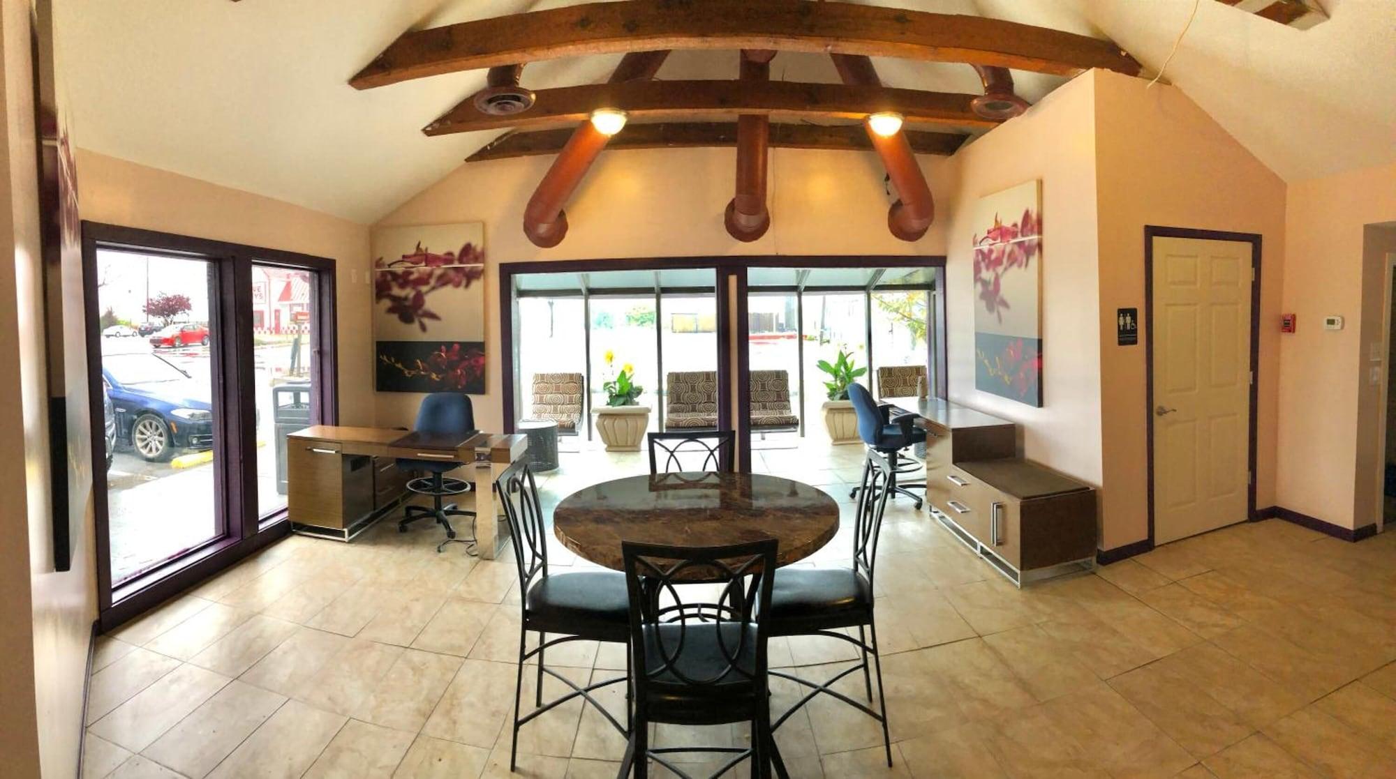 Comodidades del Alojamiento APM Inn & Suites