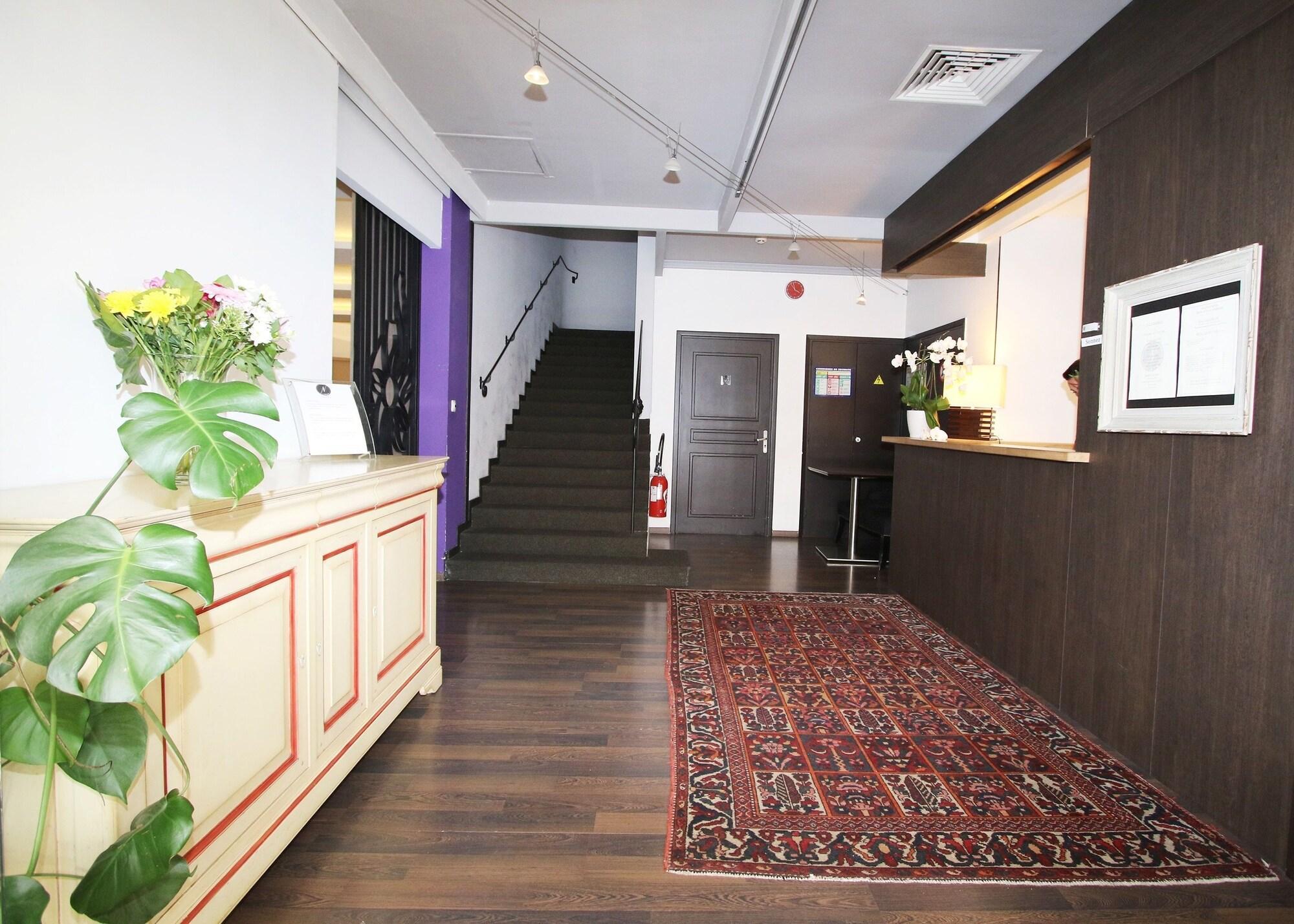 Vista Lobby Napoléon
