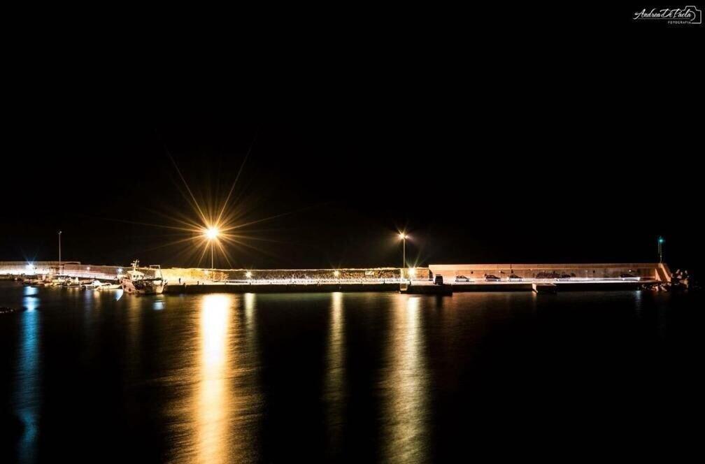 Vista Exterior Quasi in Porto Rooms