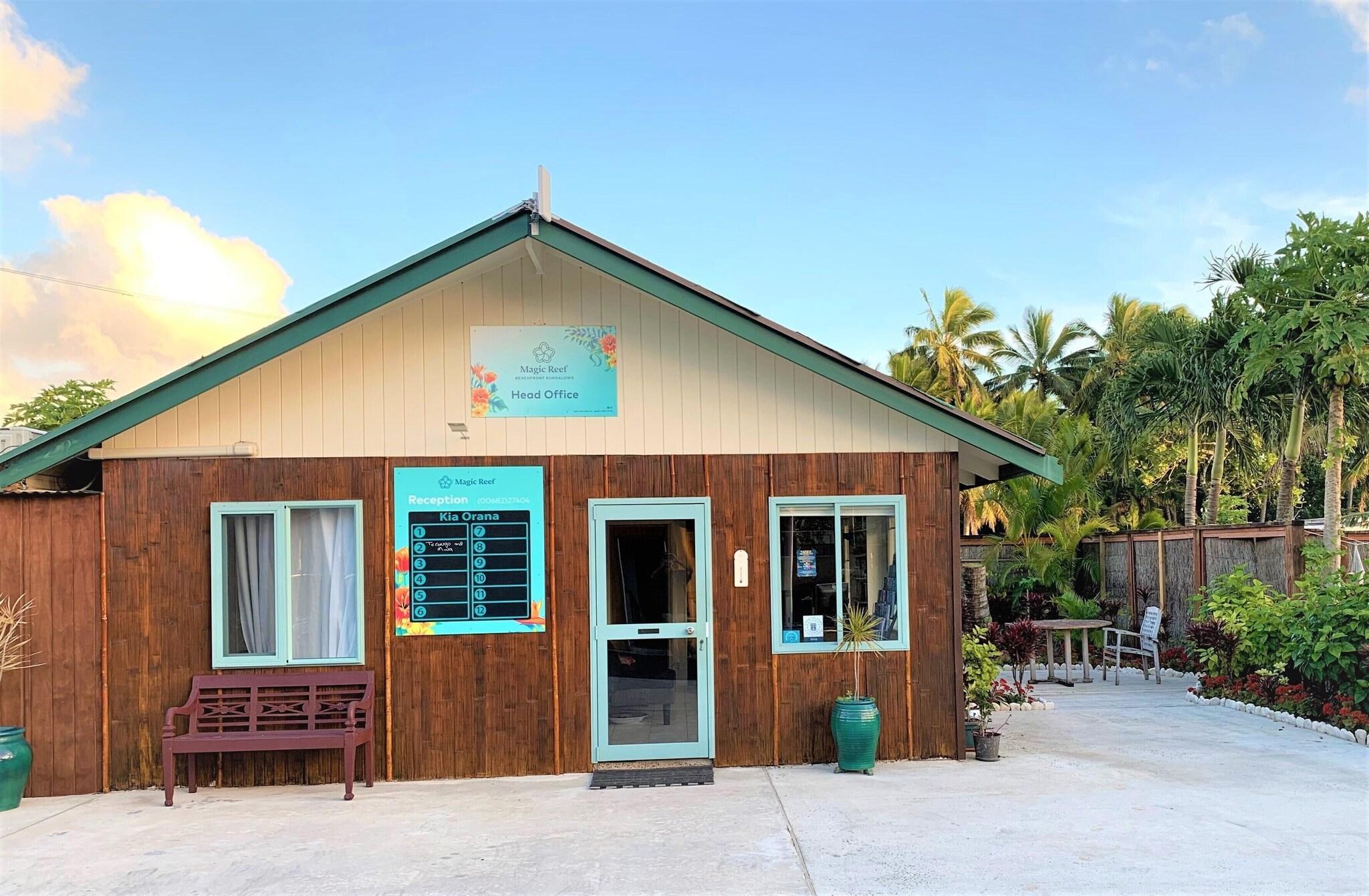 Vista Lobby Magic Reef Bungalows